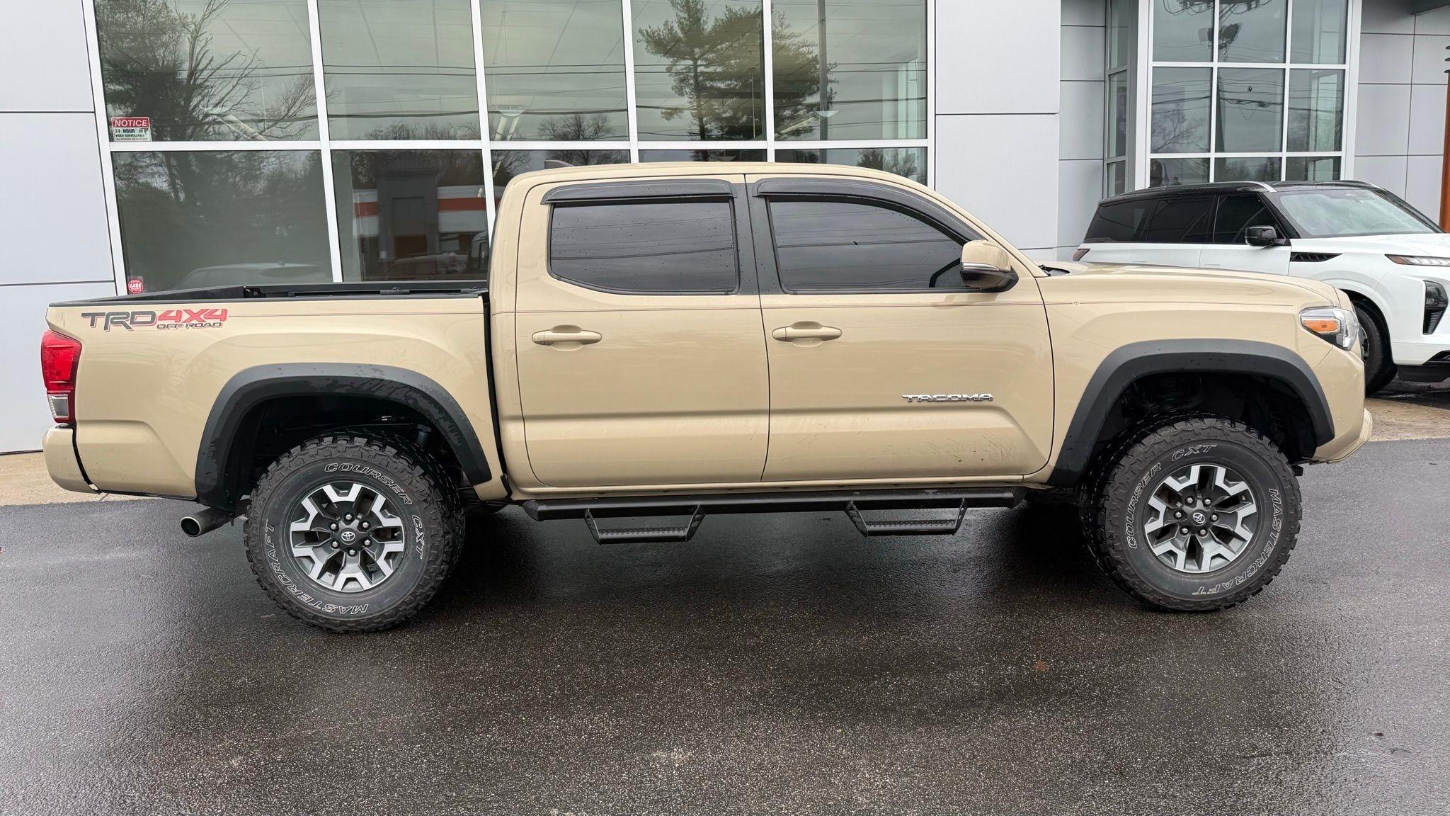 Toyota Tacoma  2017