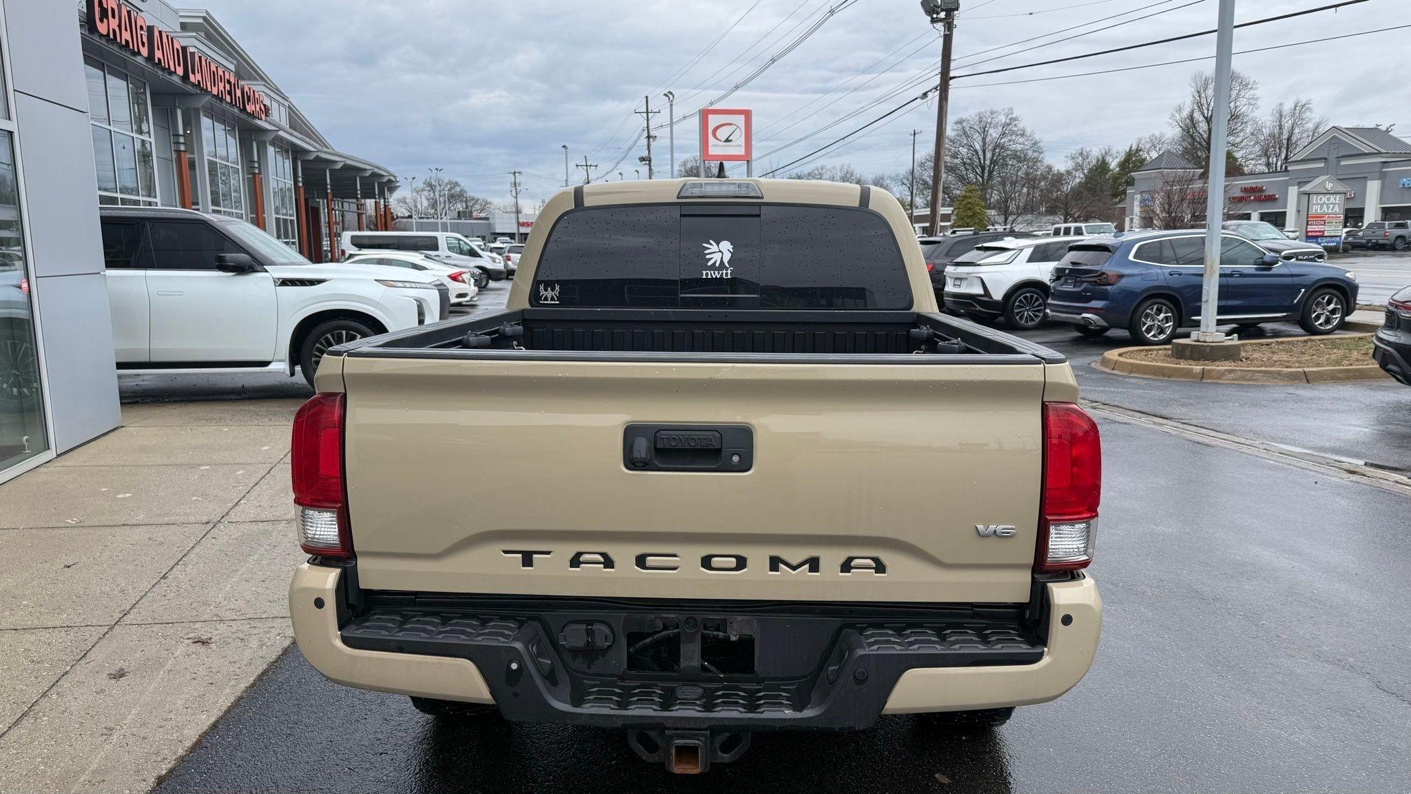 Toyota Tacoma  2017