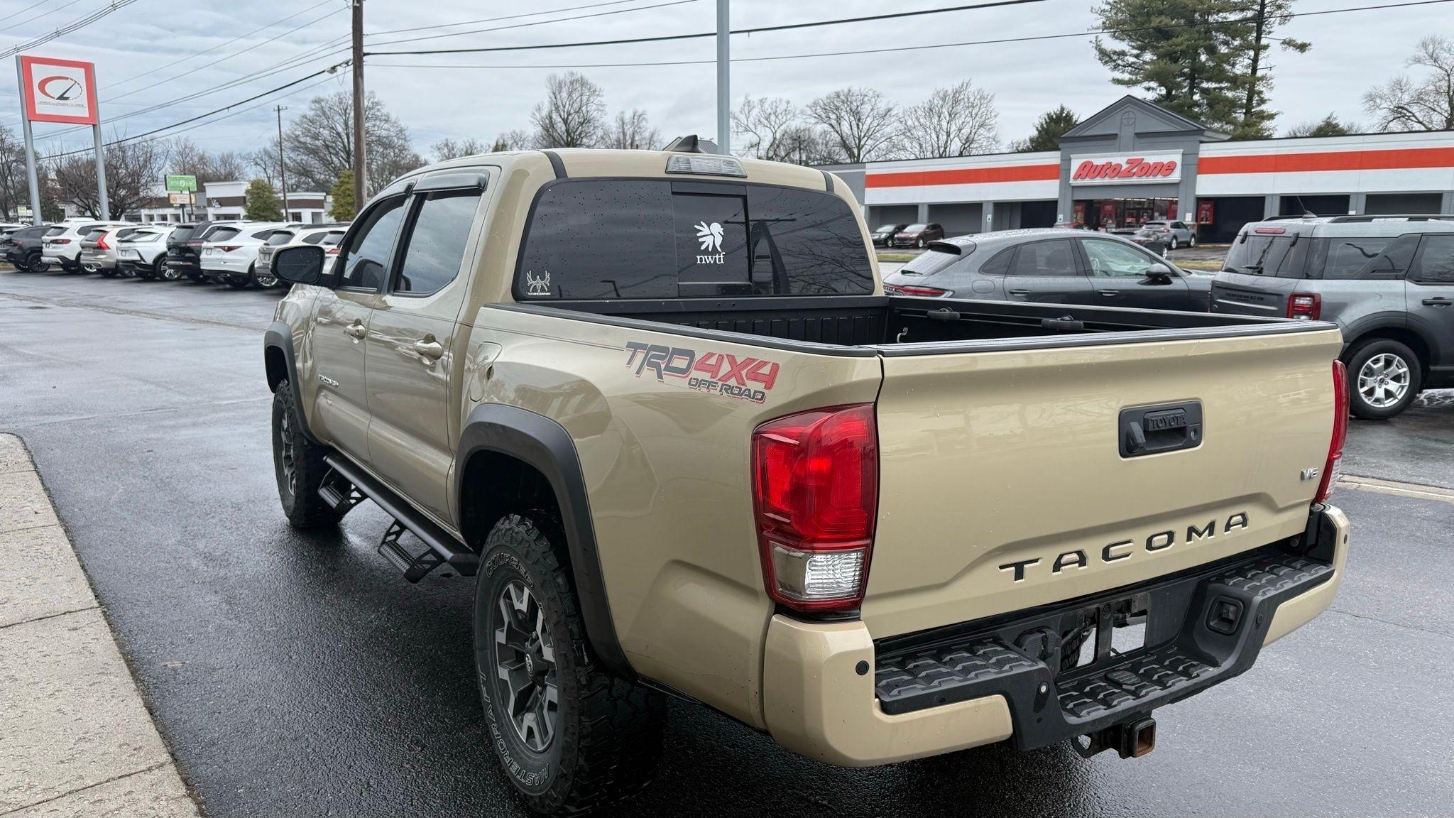 Toyota Tacoma  2017