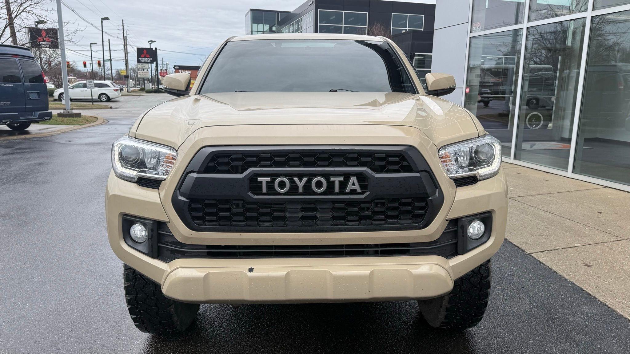 Toyota Tacoma  2017