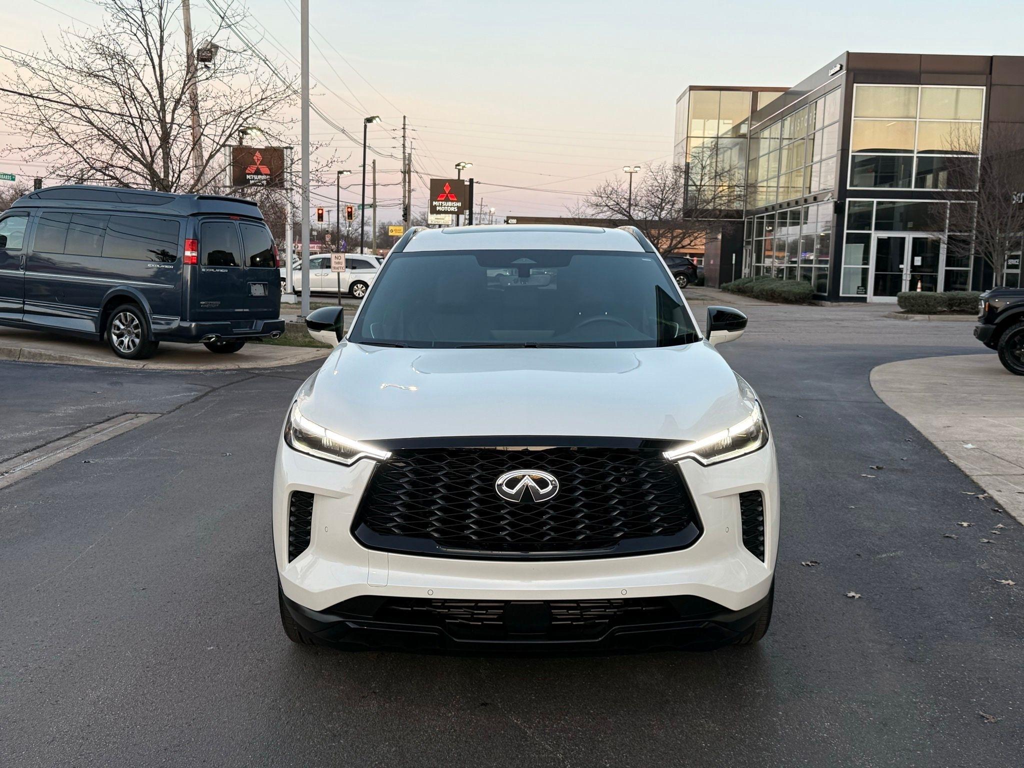 Infiniti QX60  2025