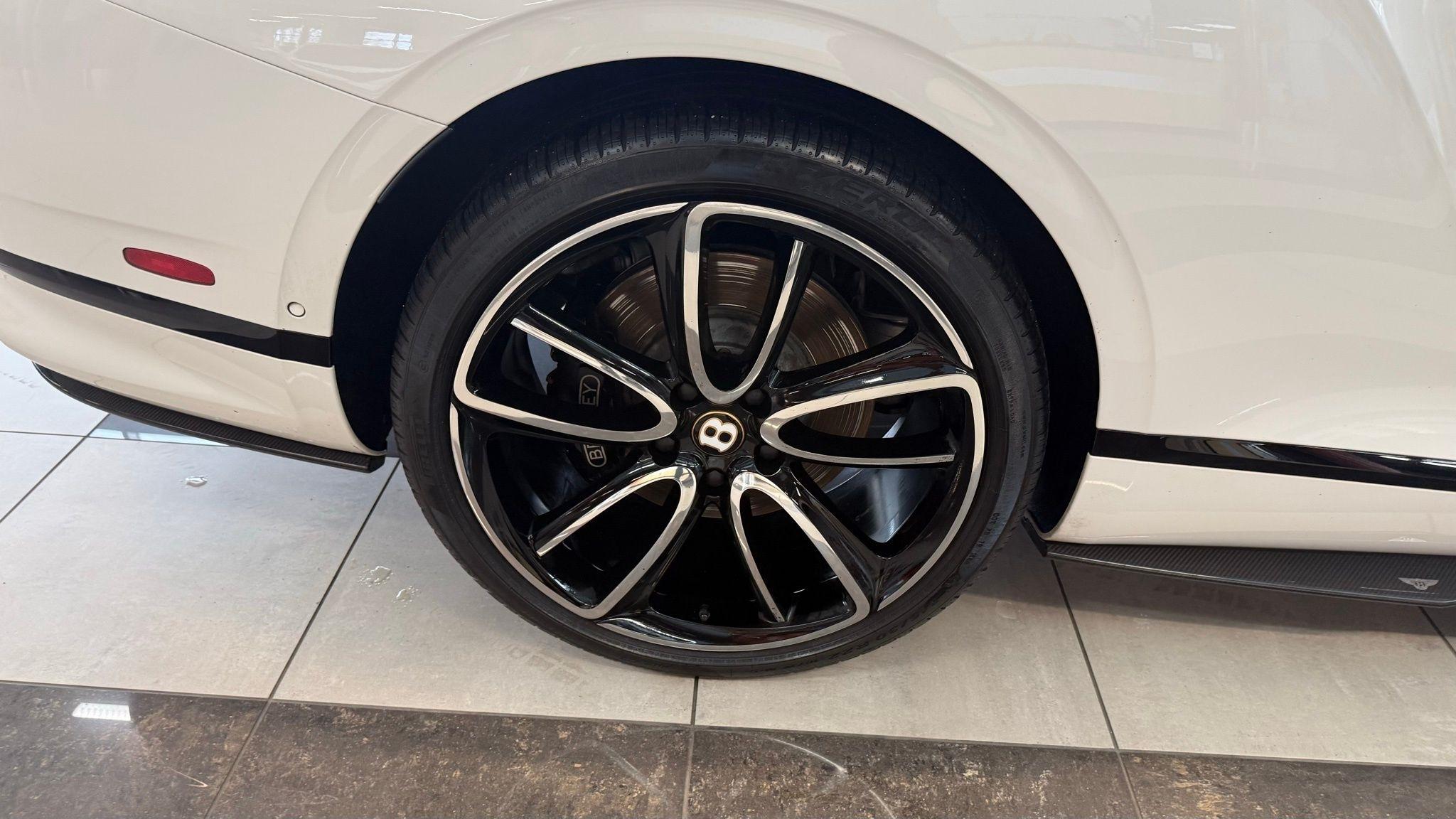 Bentley Continental GT  2020