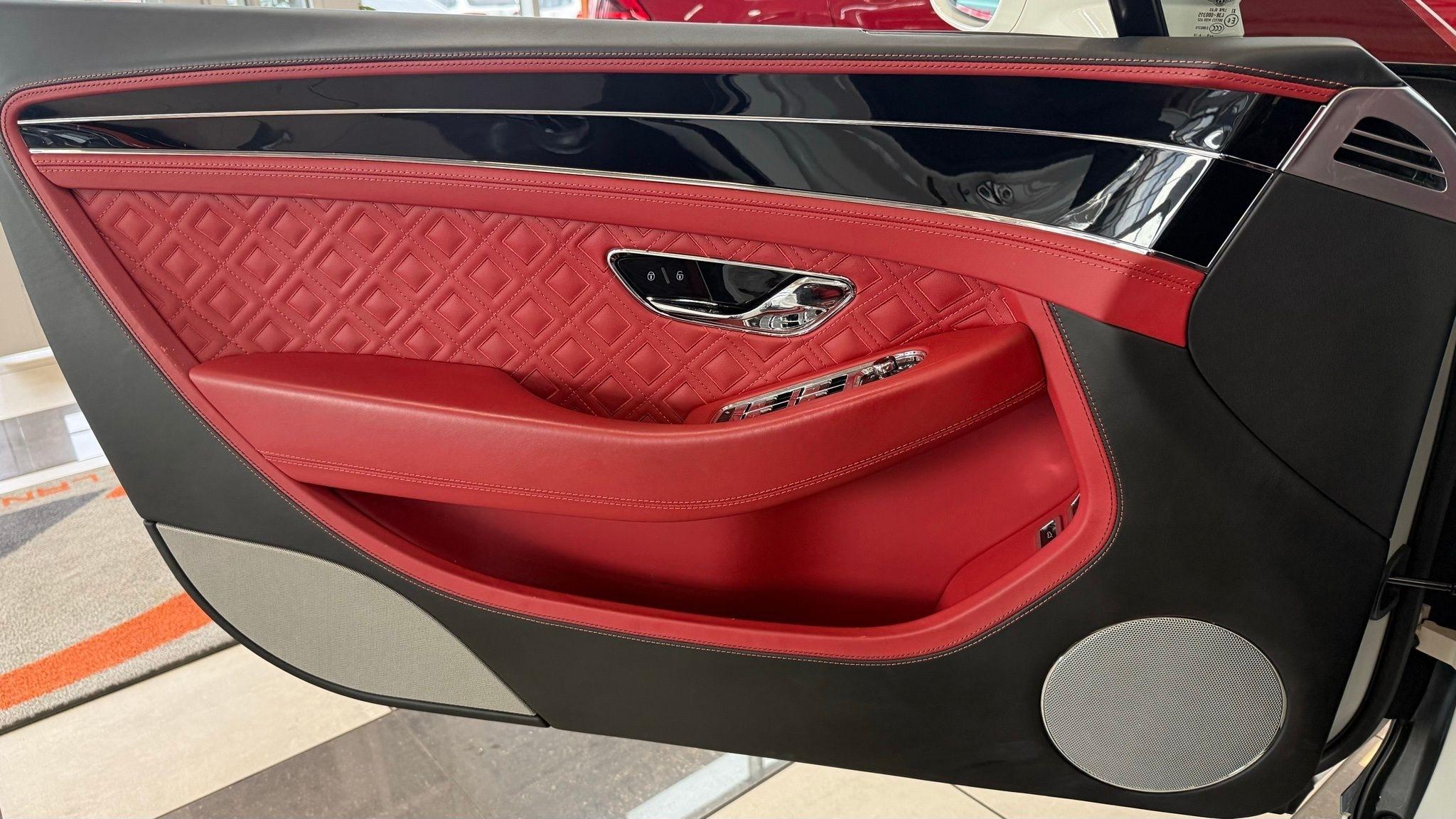 Bentley Continental GT  2020