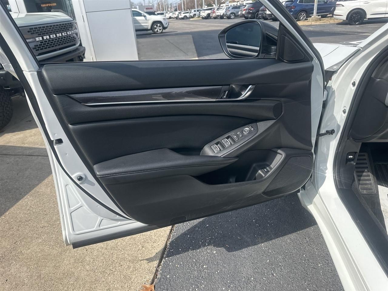 Honda Accord  2022