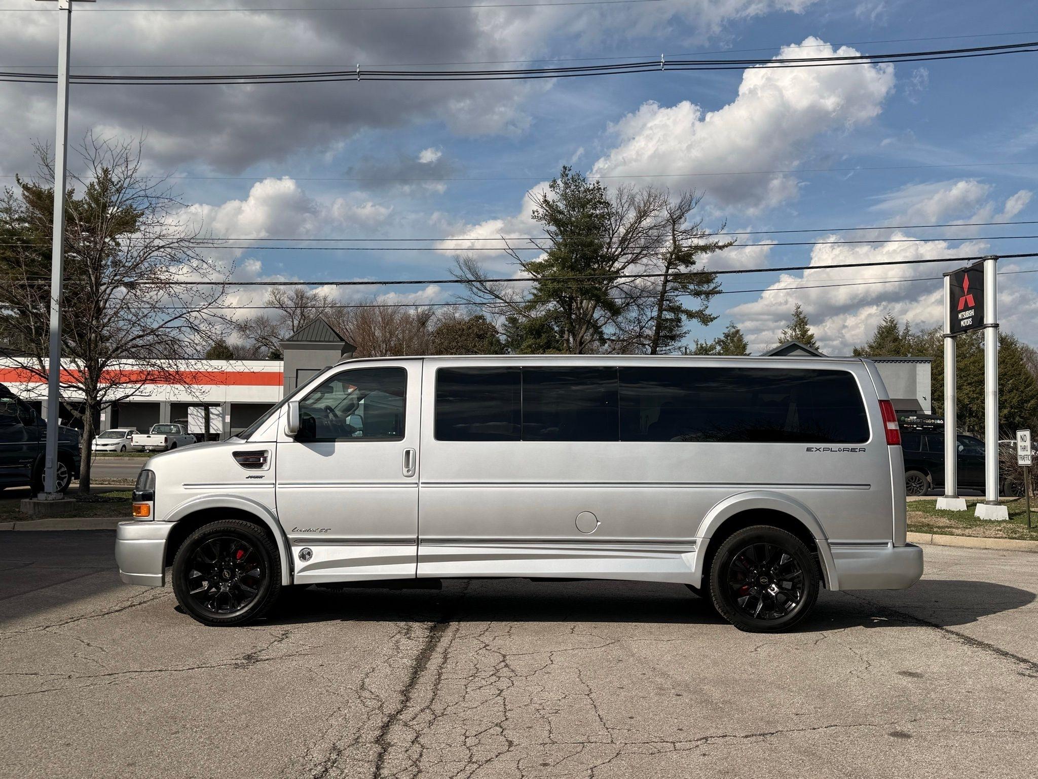 Chevrolet Express  2023