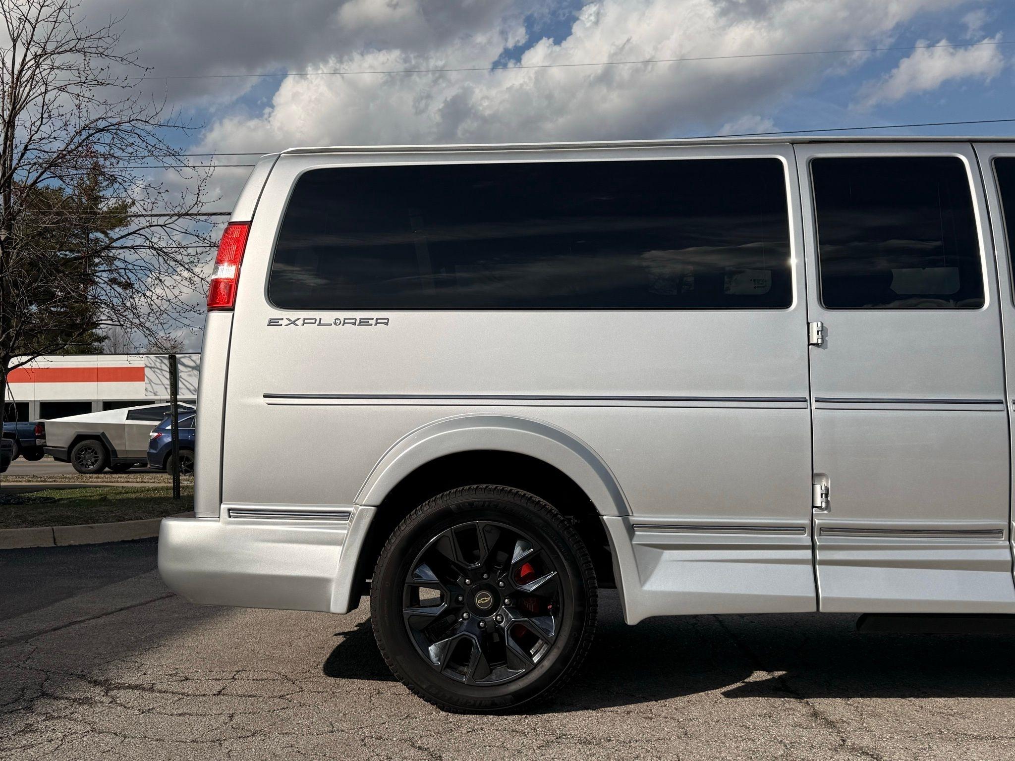 Chevrolet Express  2023