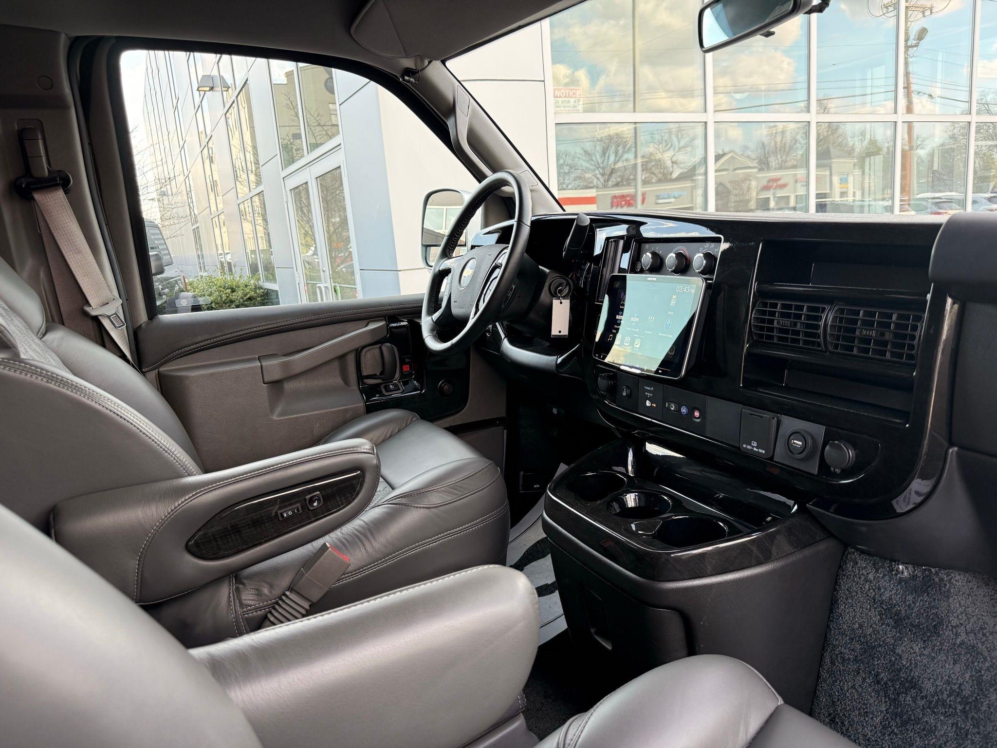 Chevrolet Express  2023