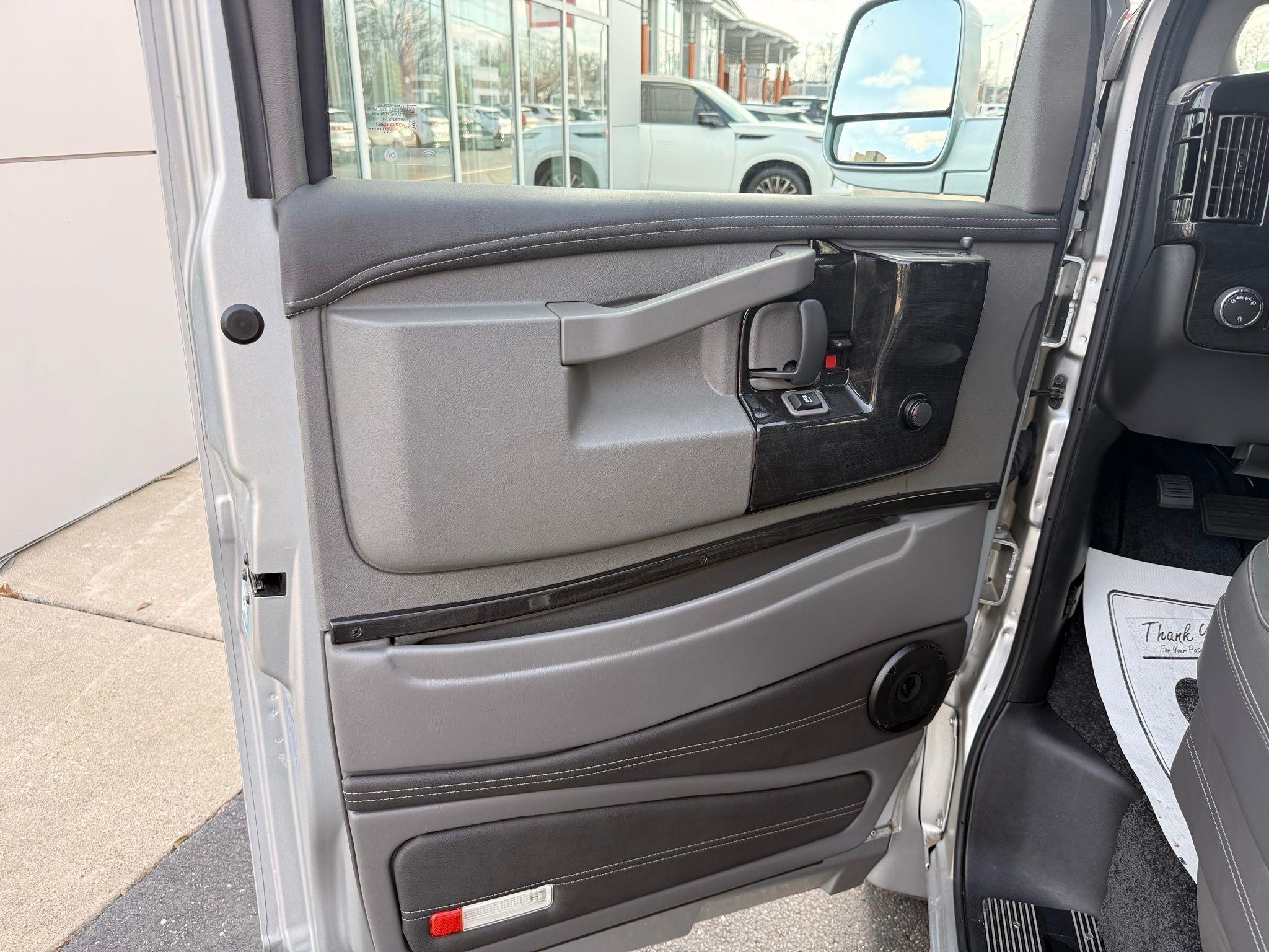 Chevrolet Express  2023