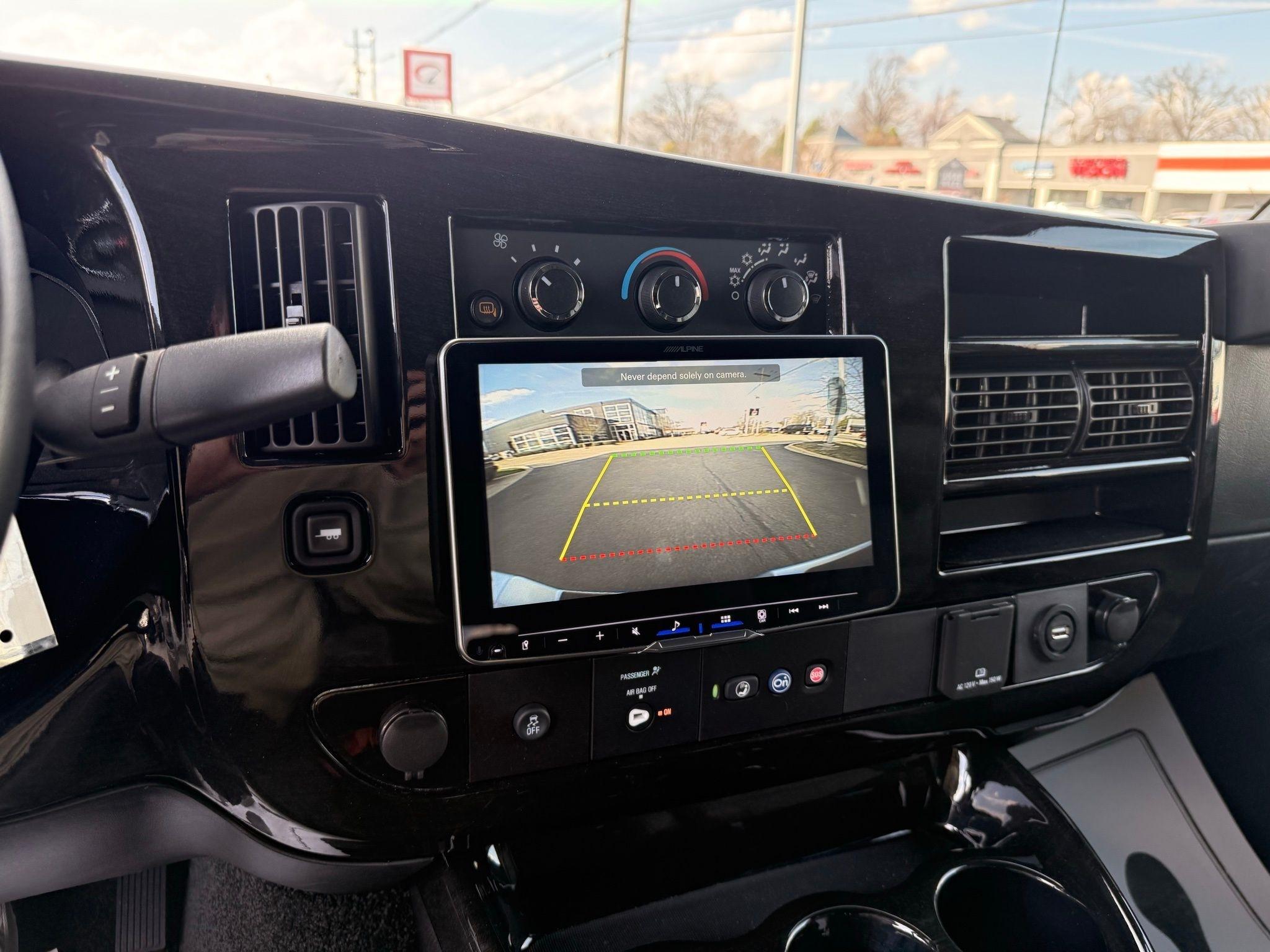 Chevrolet Express  2023