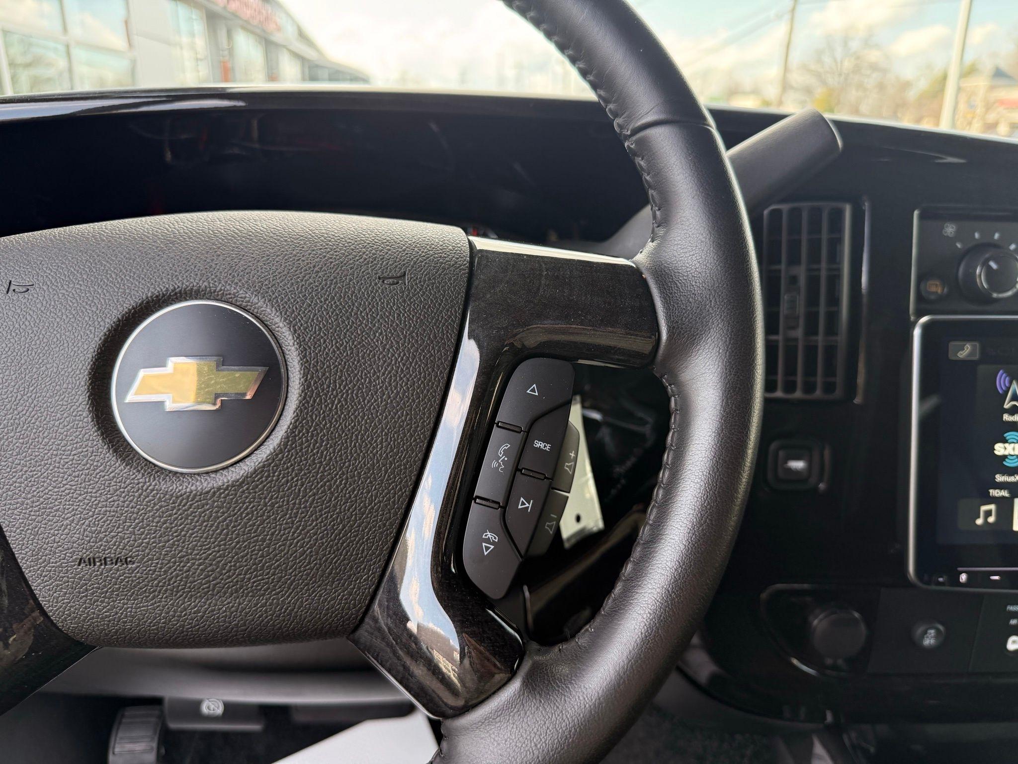 Chevrolet Express  2023