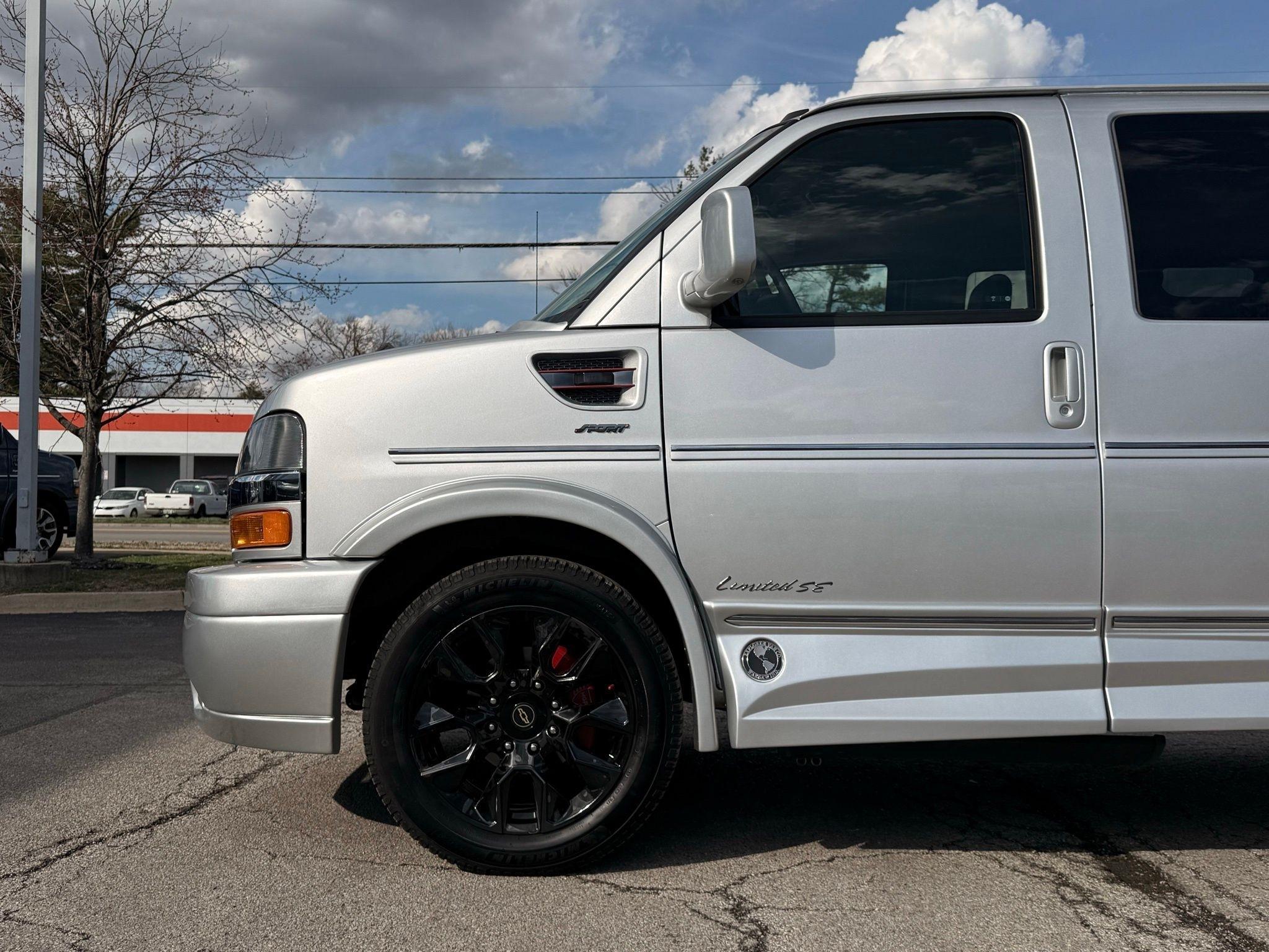 Chevrolet Express  2023