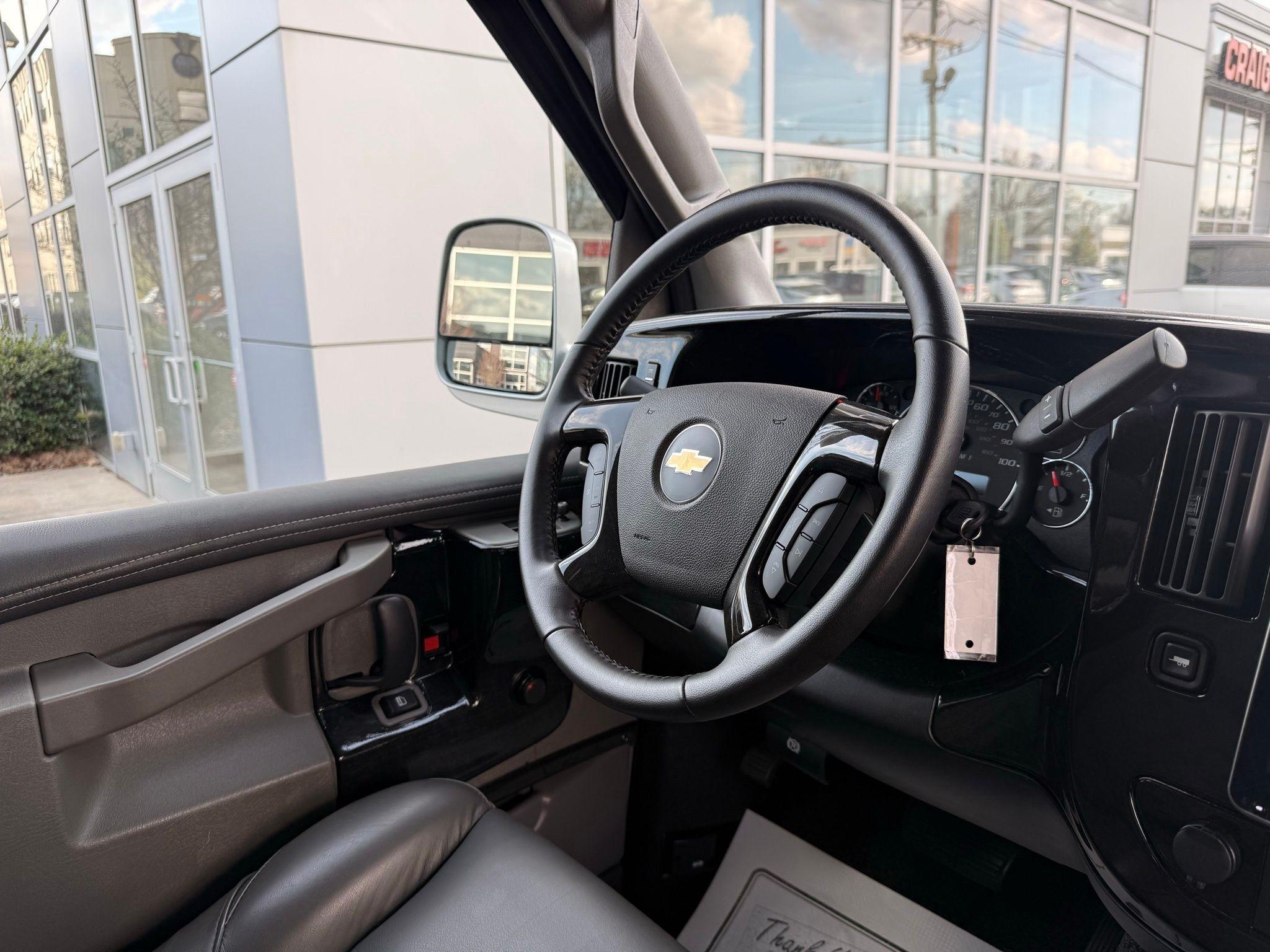 Chevrolet Express  2023