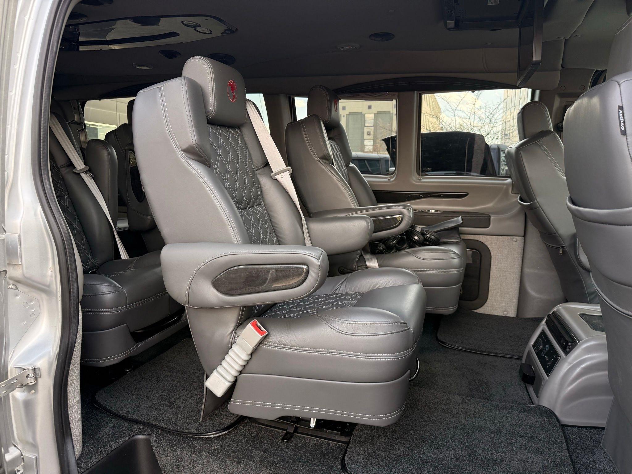 Chevrolet Express  2023