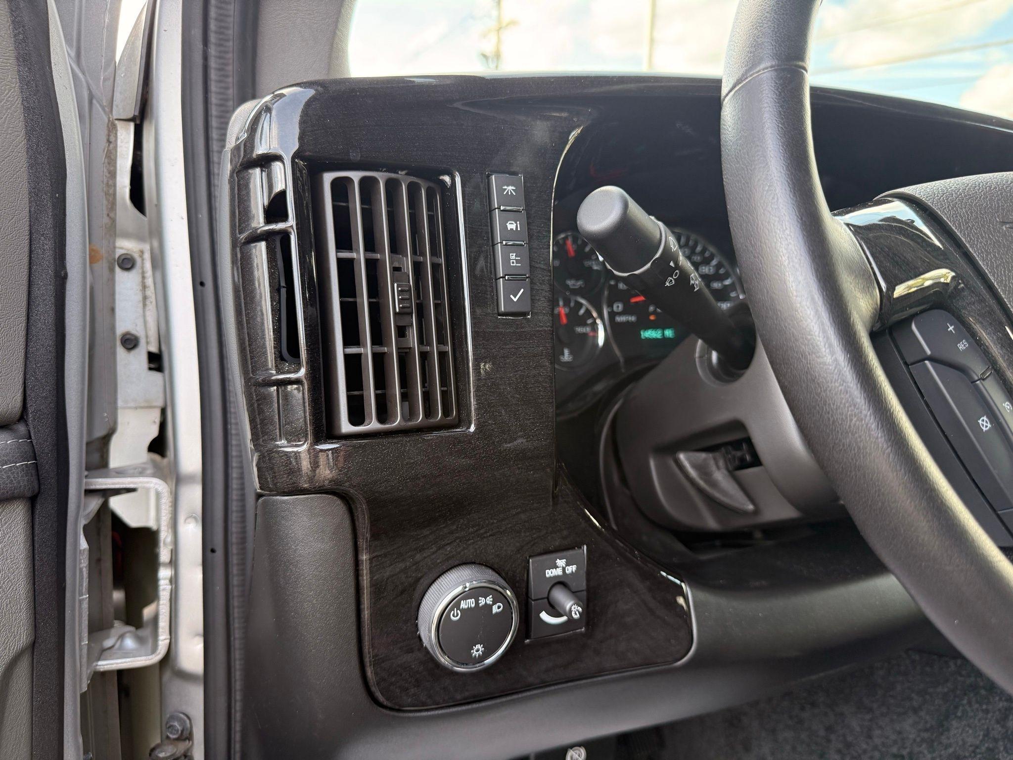 Chevrolet Express  2023