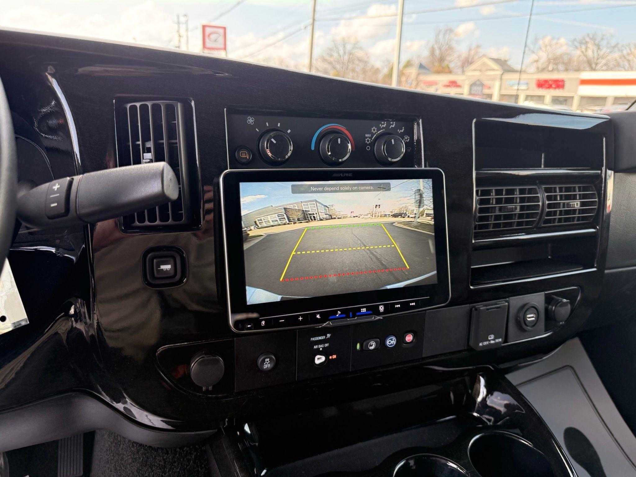 Chevrolet Express  2023