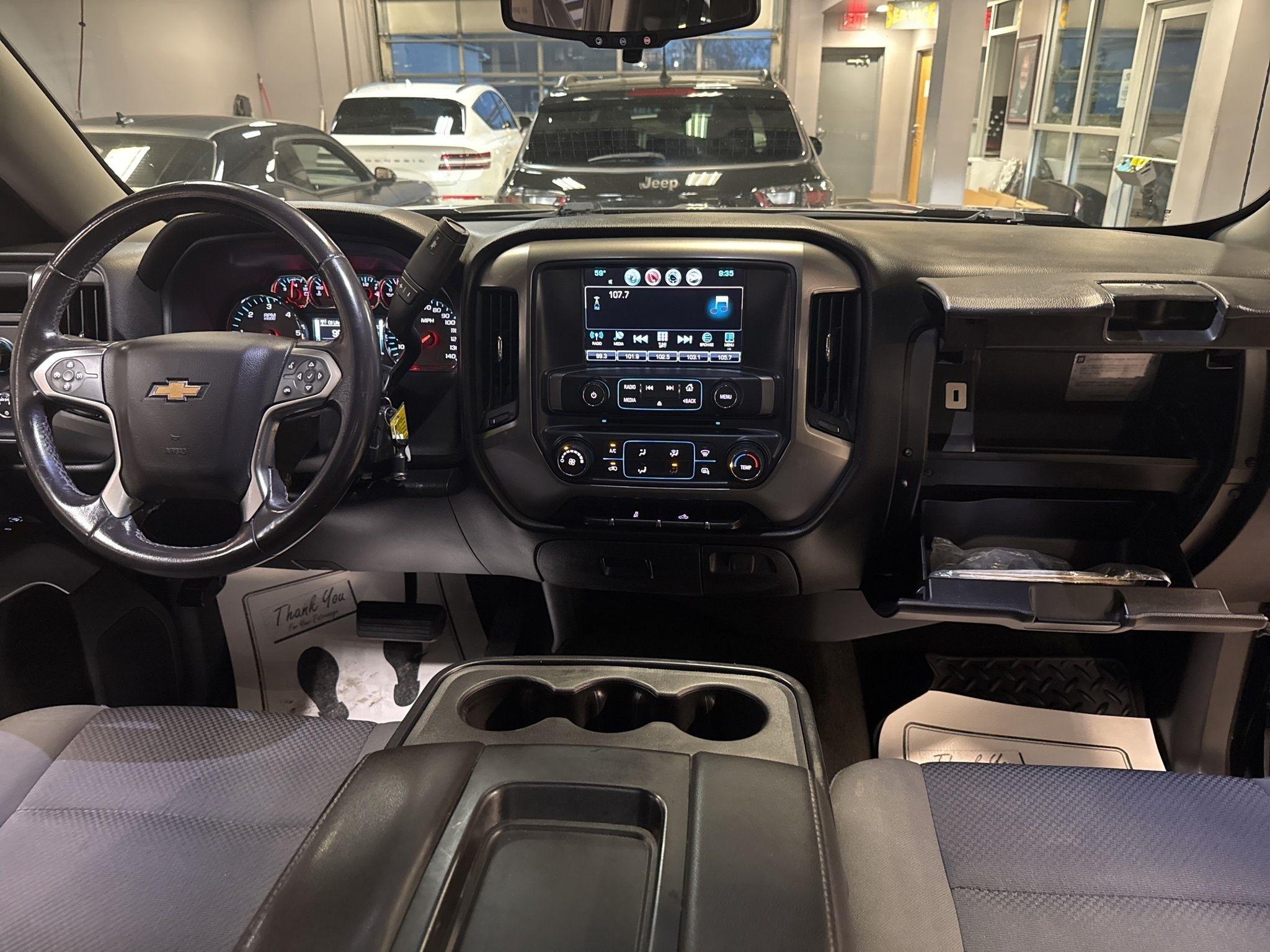 Chevrolet Silverado 1500  2018