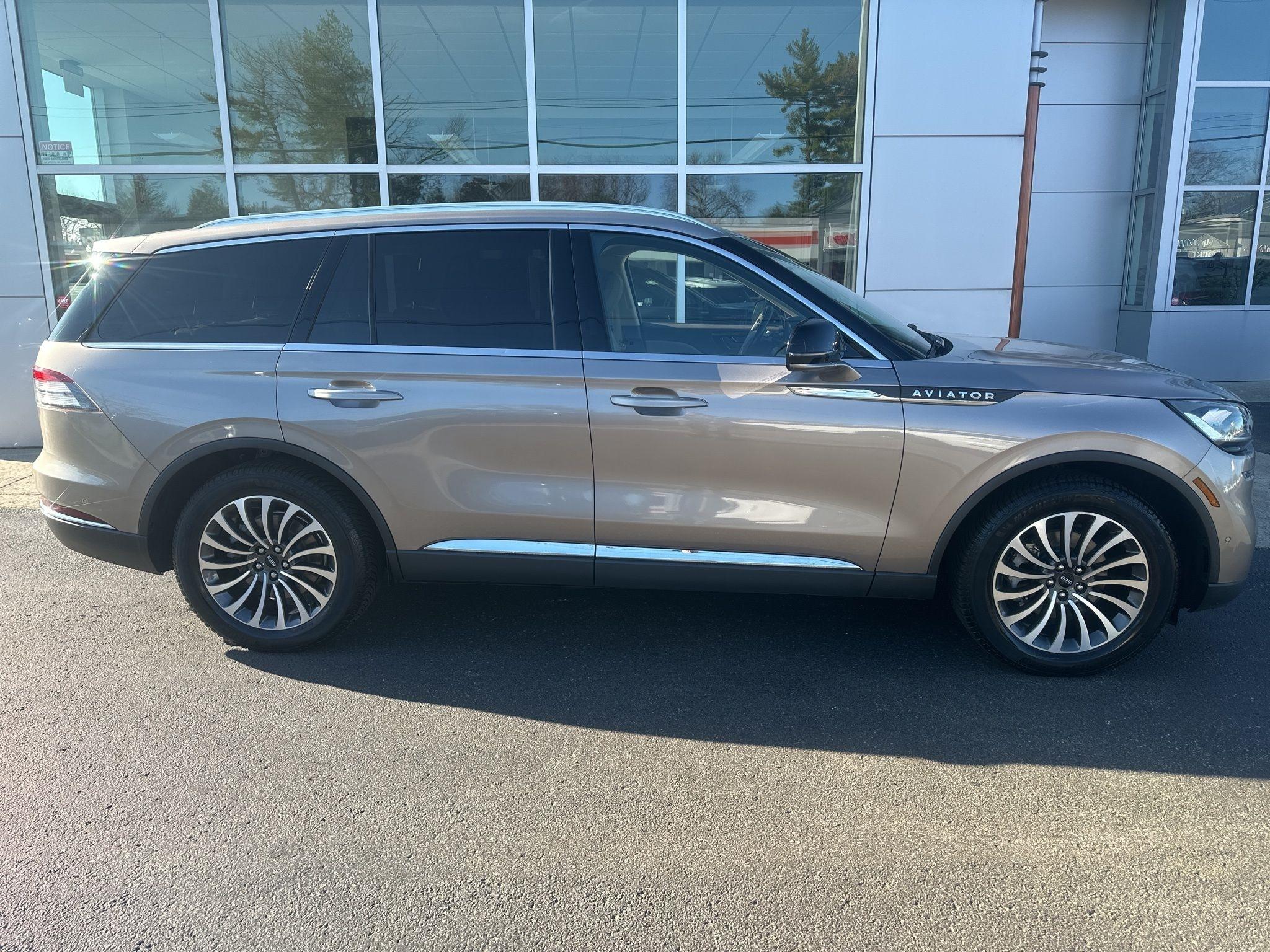 Lincoln Aviator  2020