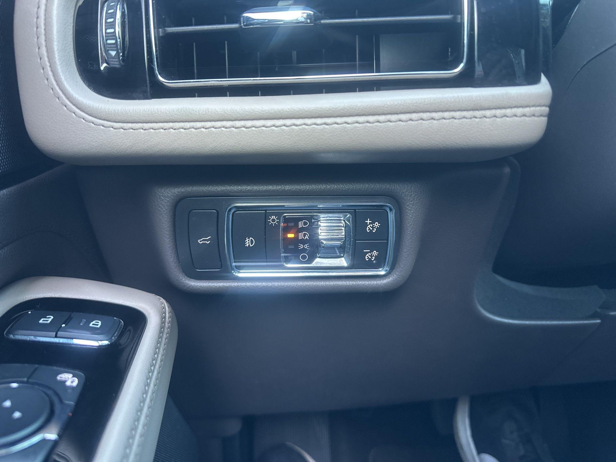 Lincoln Aviator  2020