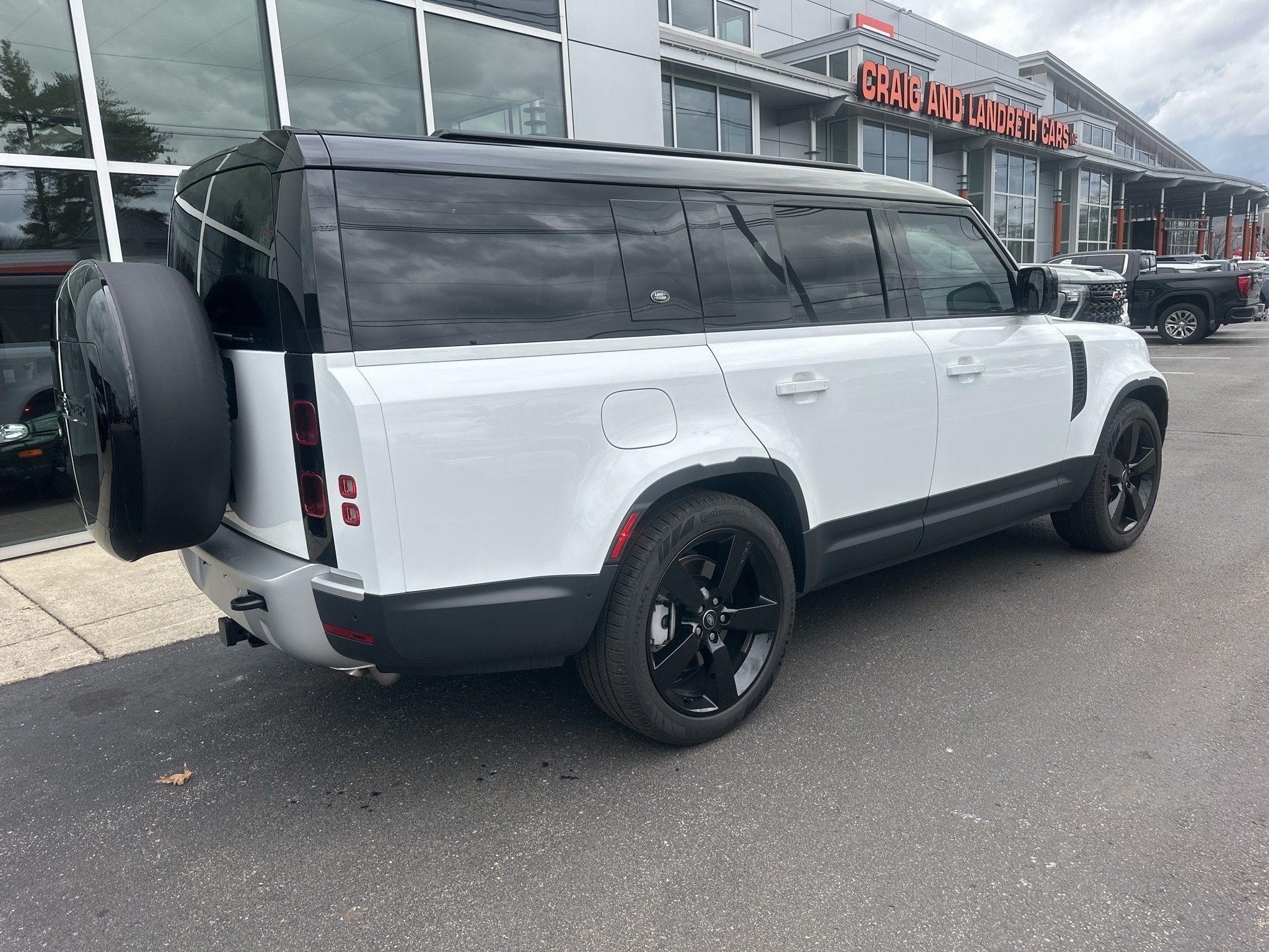 Land Rover Defender  2024