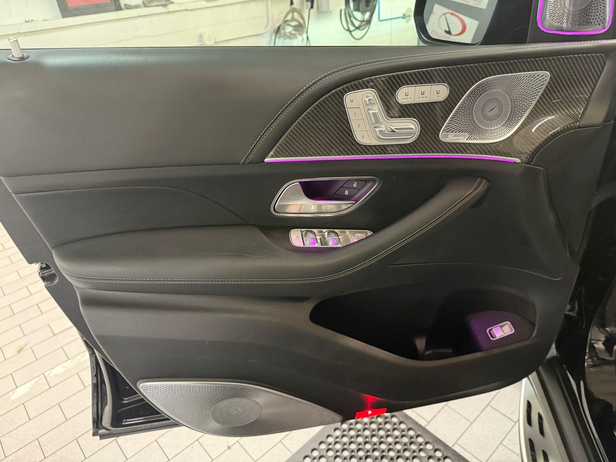 Mercedes-Benz GLS  2021