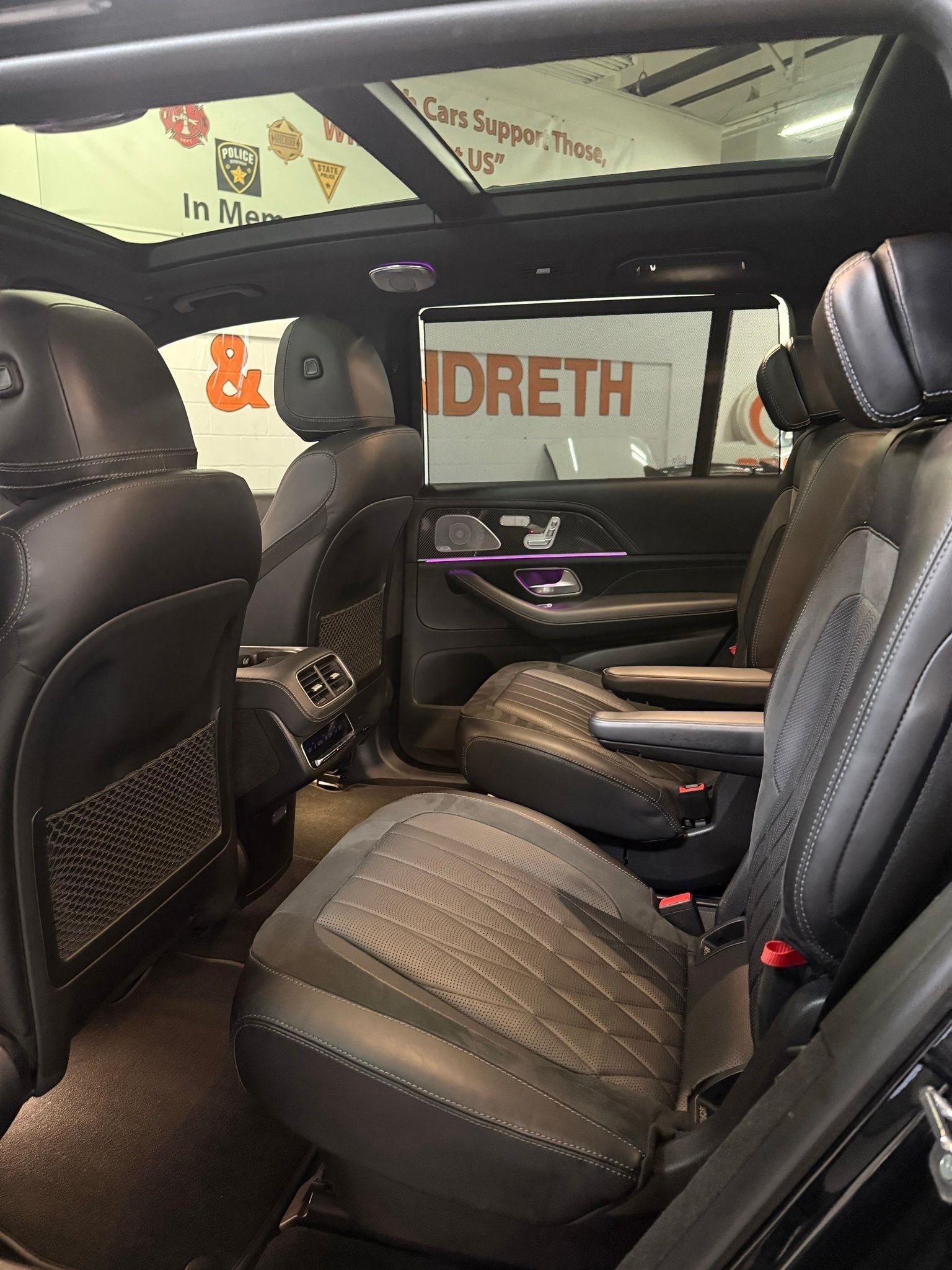 Mercedes-Benz GLS  2021