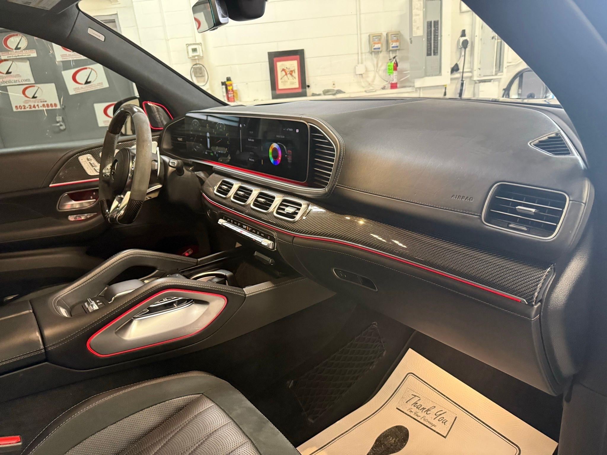 Mercedes-Benz GLS  2021