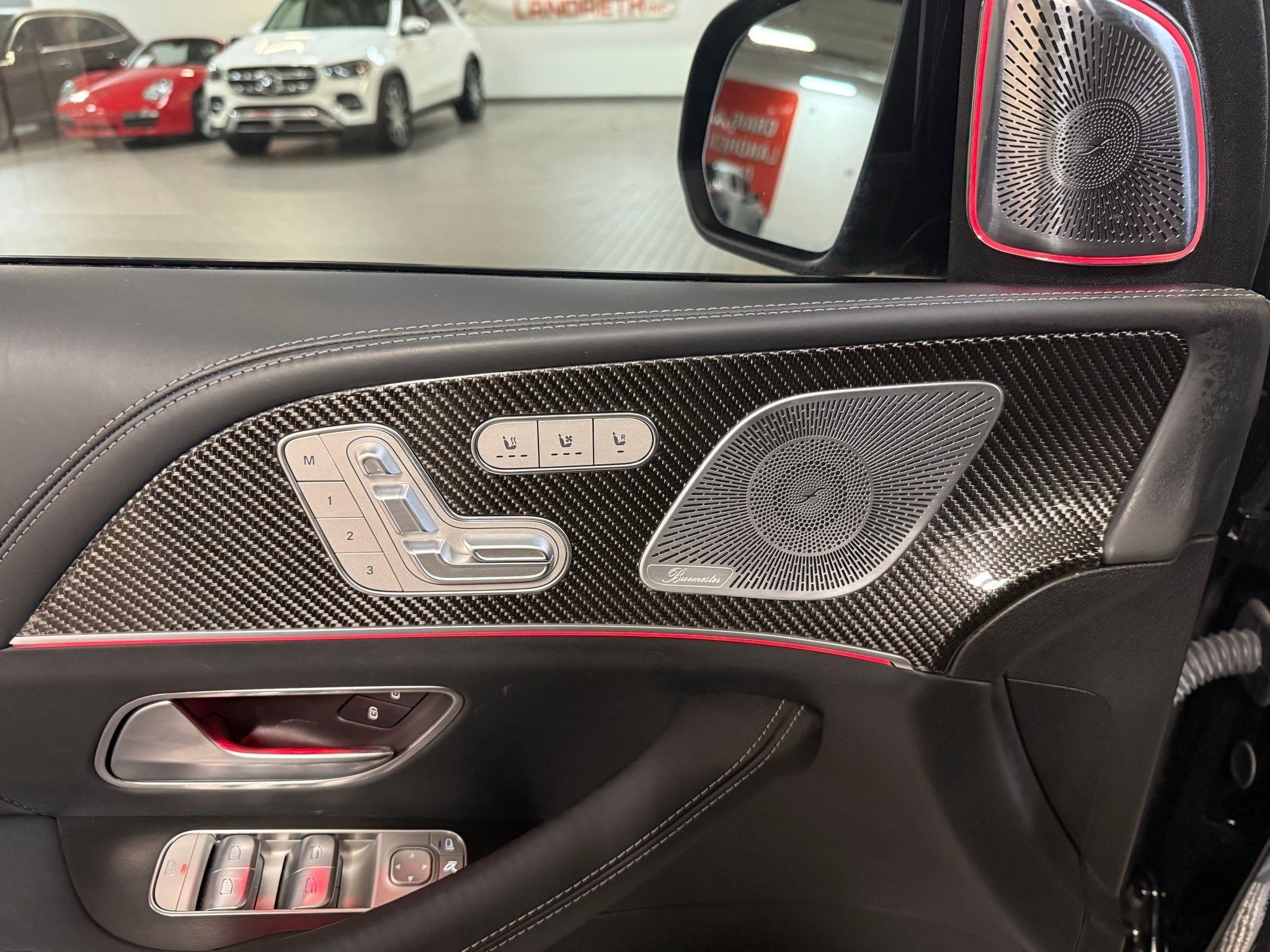 Mercedes-Benz GLS  2021