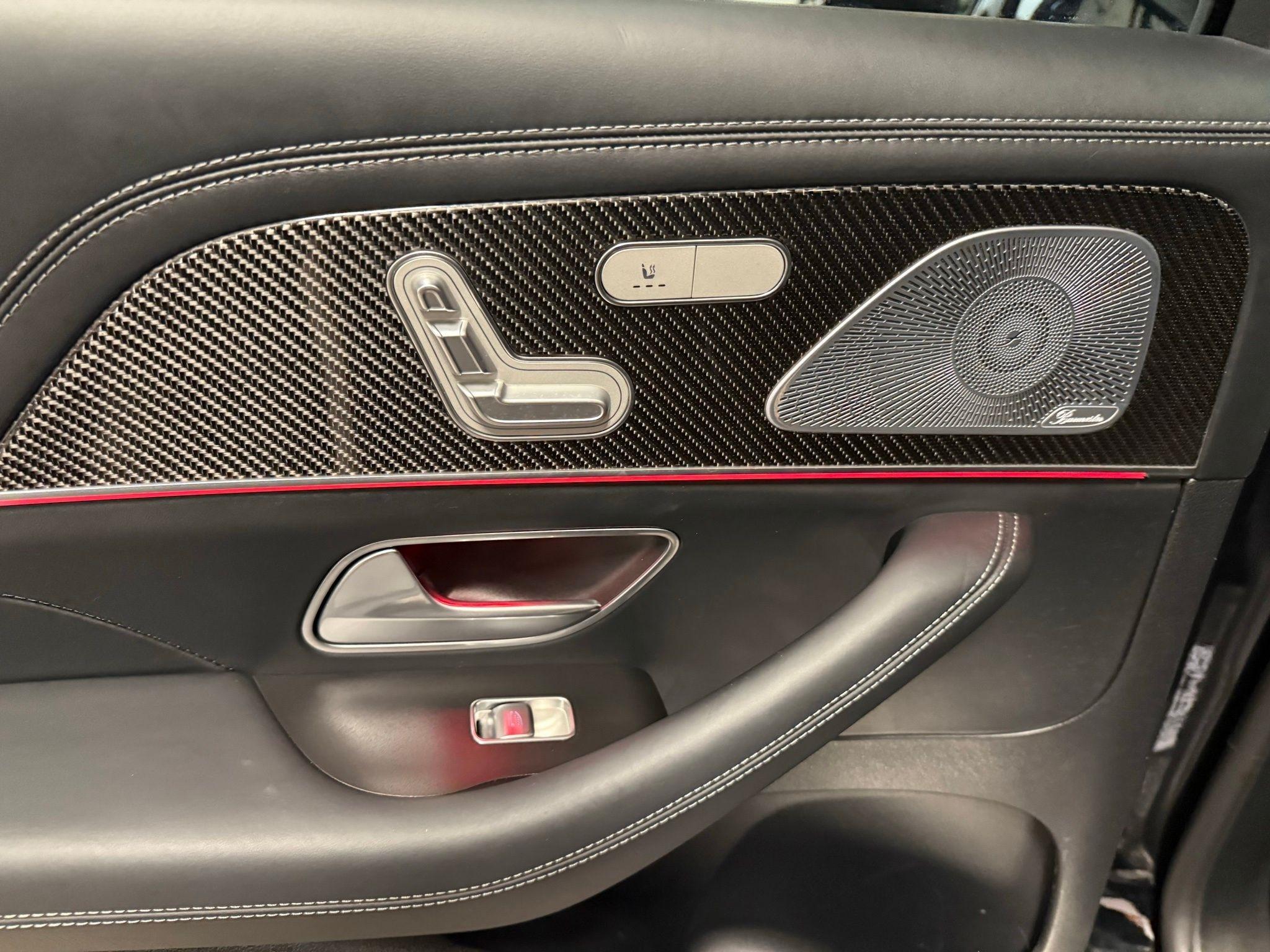 Mercedes-Benz GLS  2021