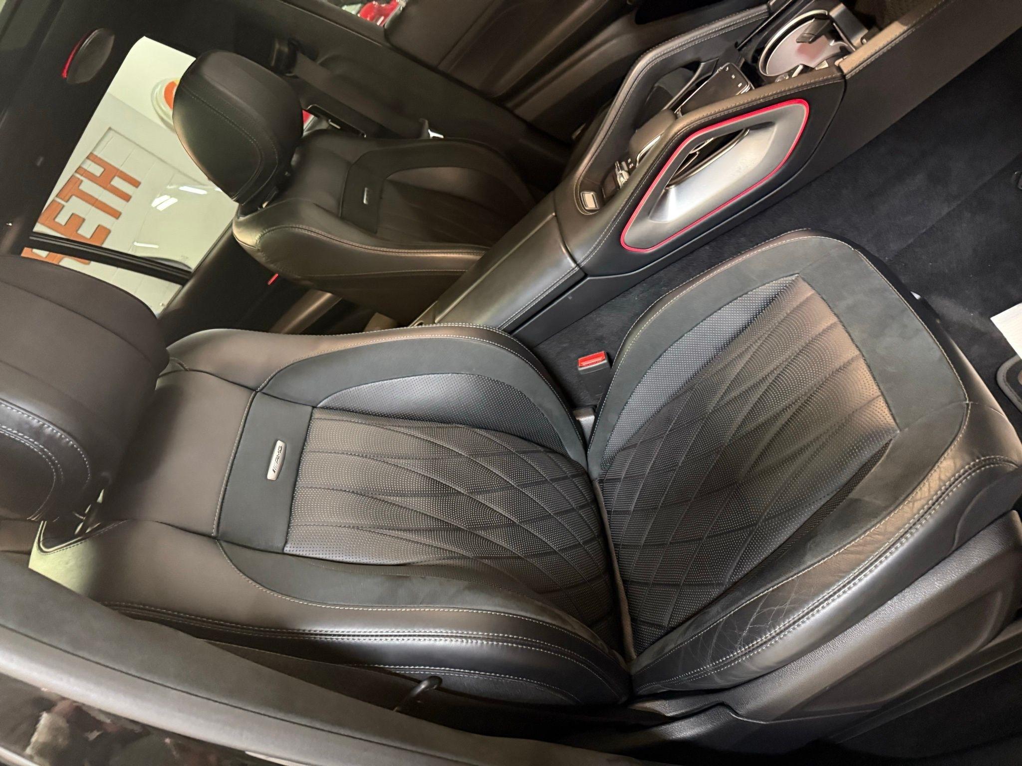 Mercedes-Benz GLS  2021