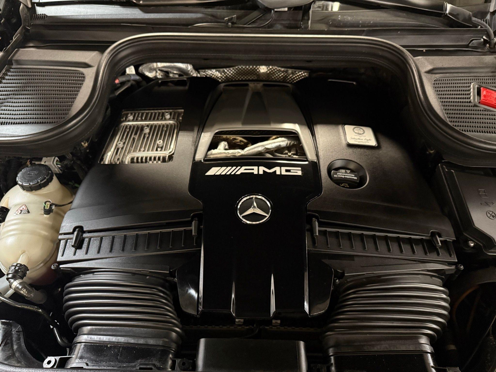 Mercedes-Benz GLS  2021