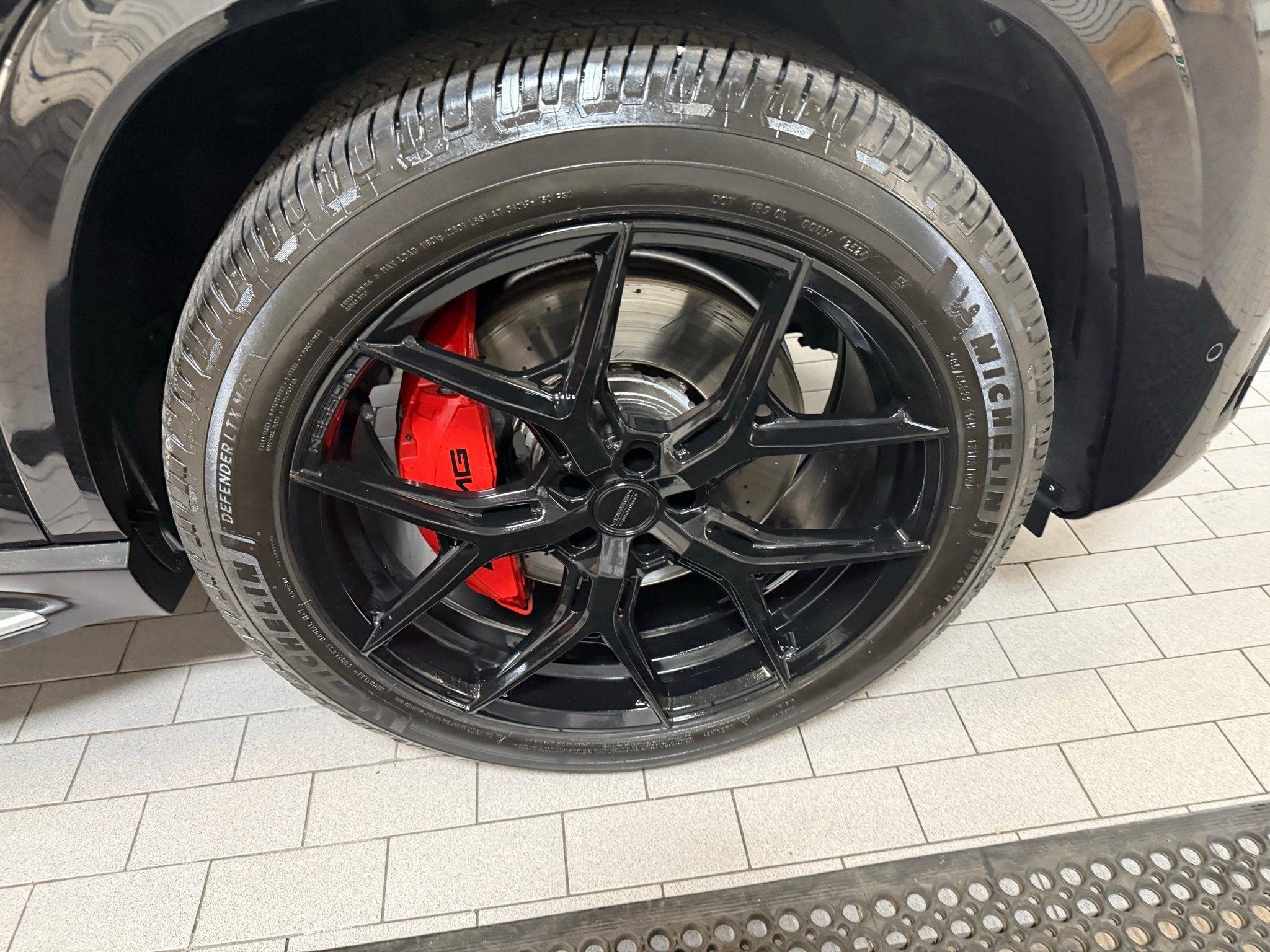 Mercedes-Benz GLS  2021