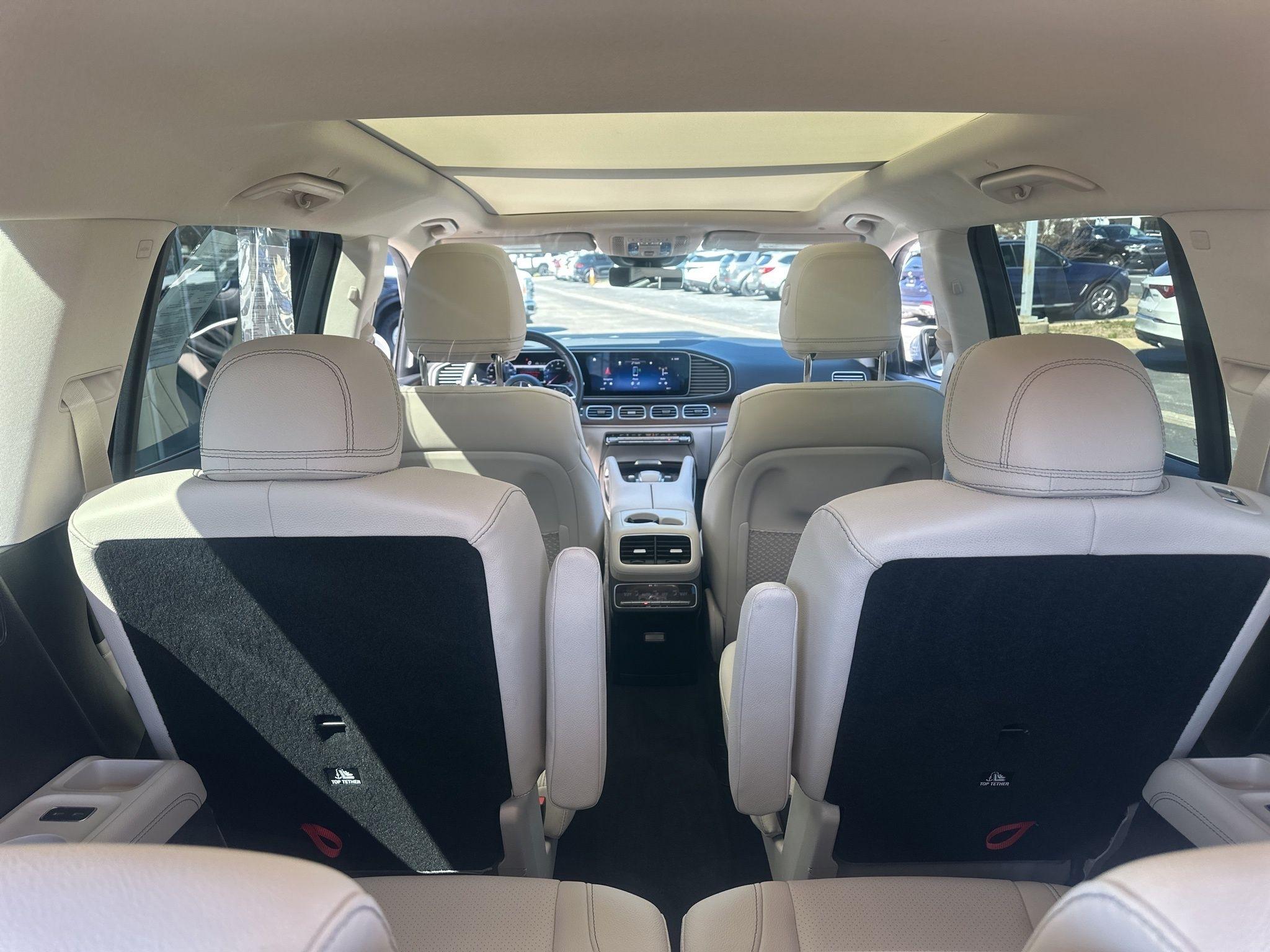 Mercedes-Benz GLS  2024