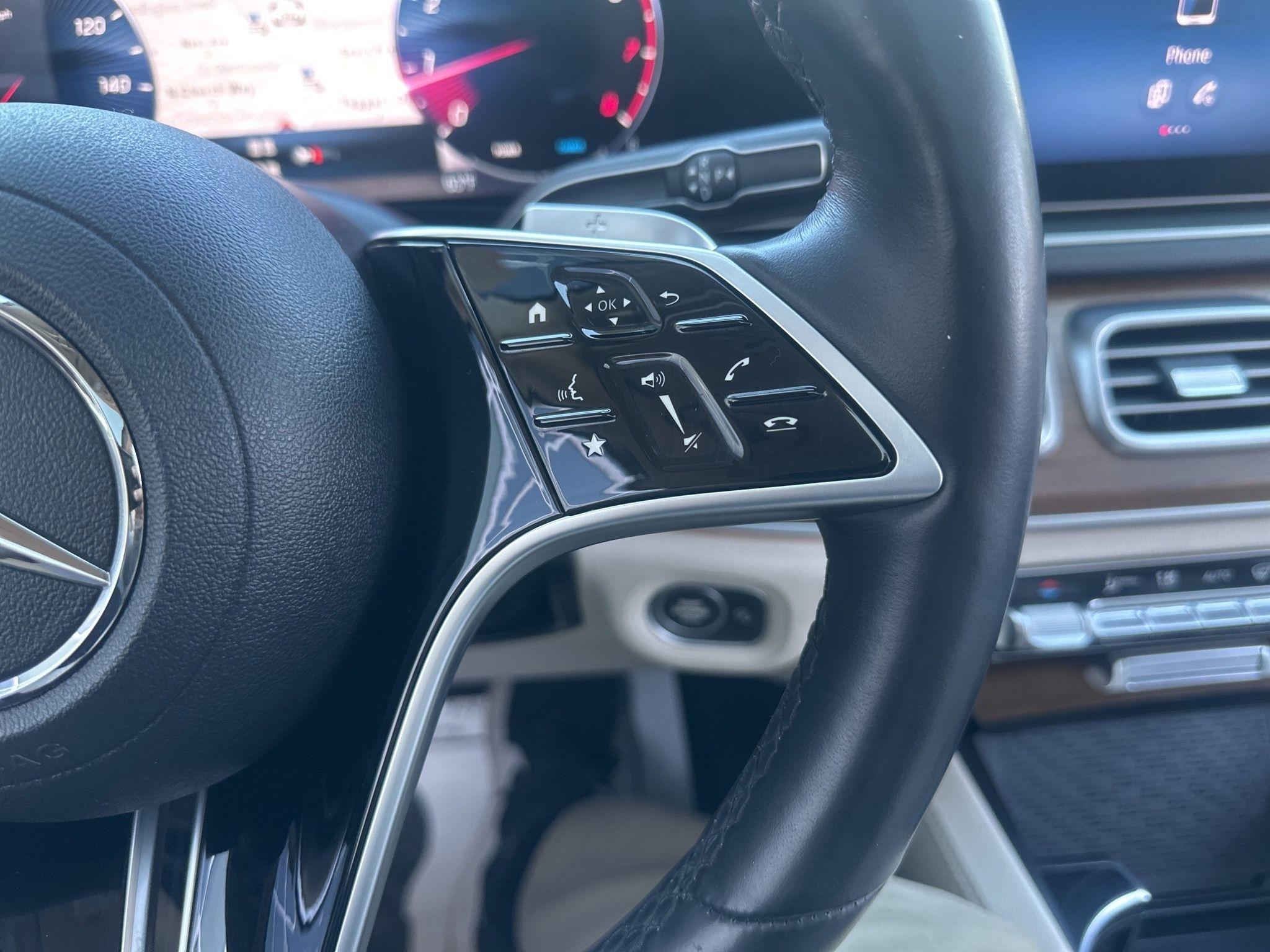 Mercedes-Benz GLS  2024