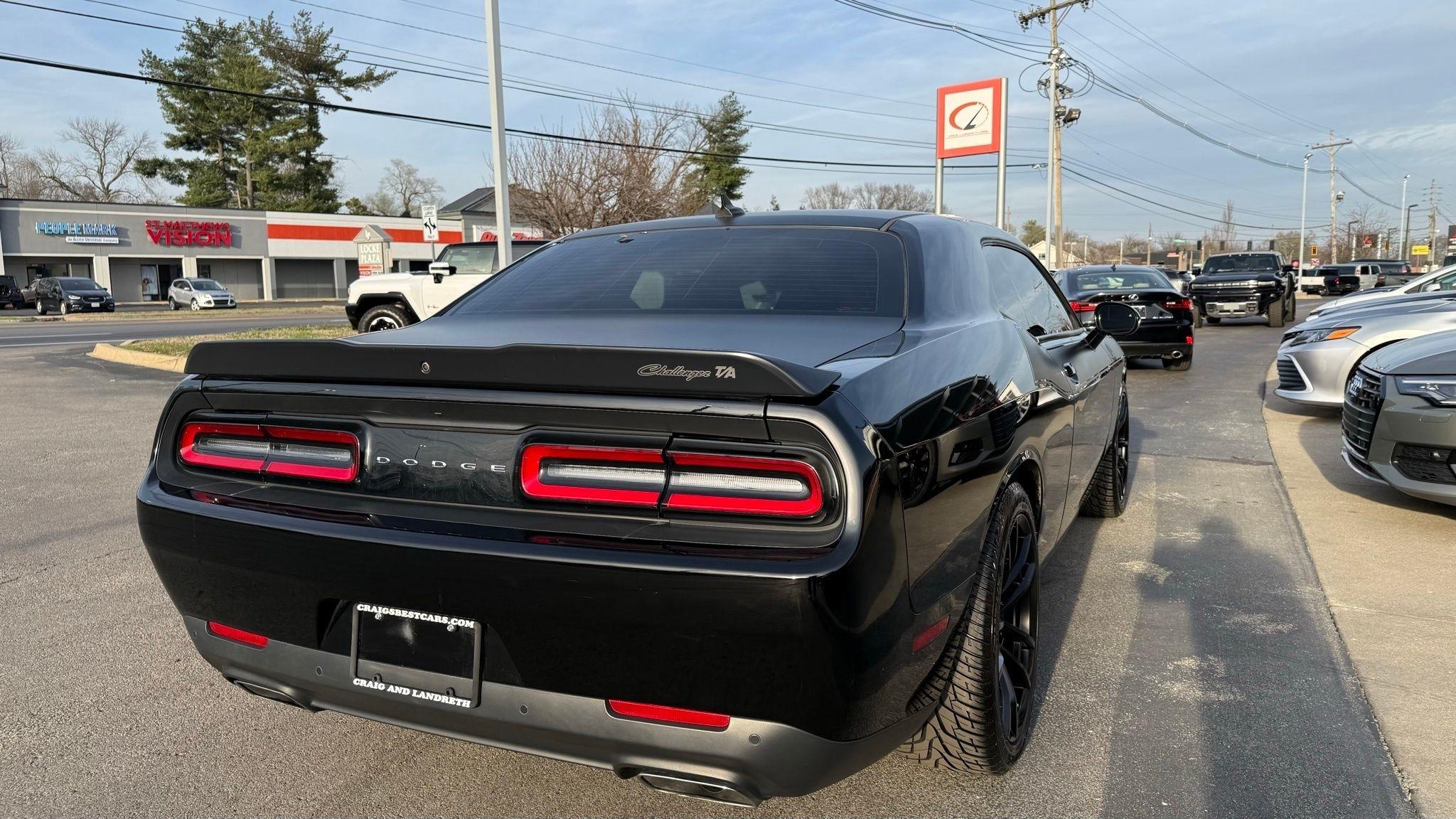 Dodge Challenger  2023
