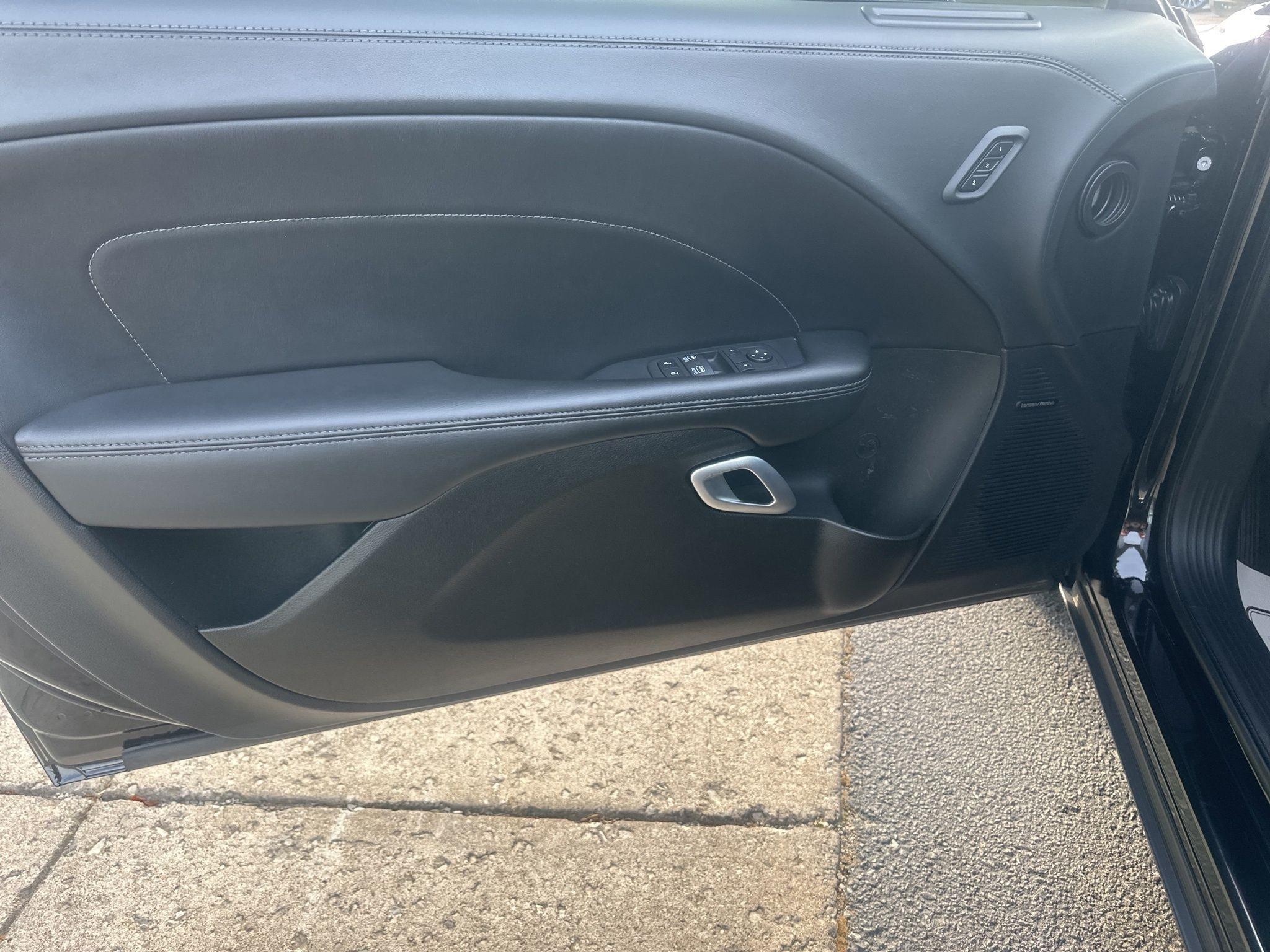 Dodge Challenger  2023