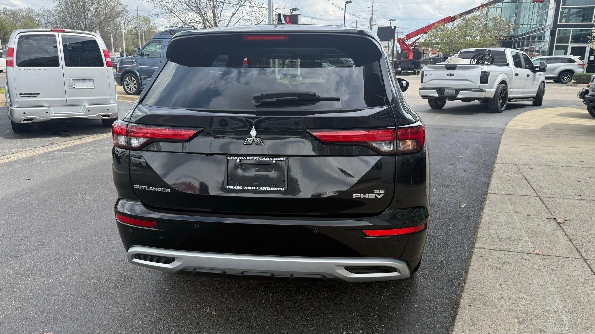 Mitsubishi Outlander PHEV  2024