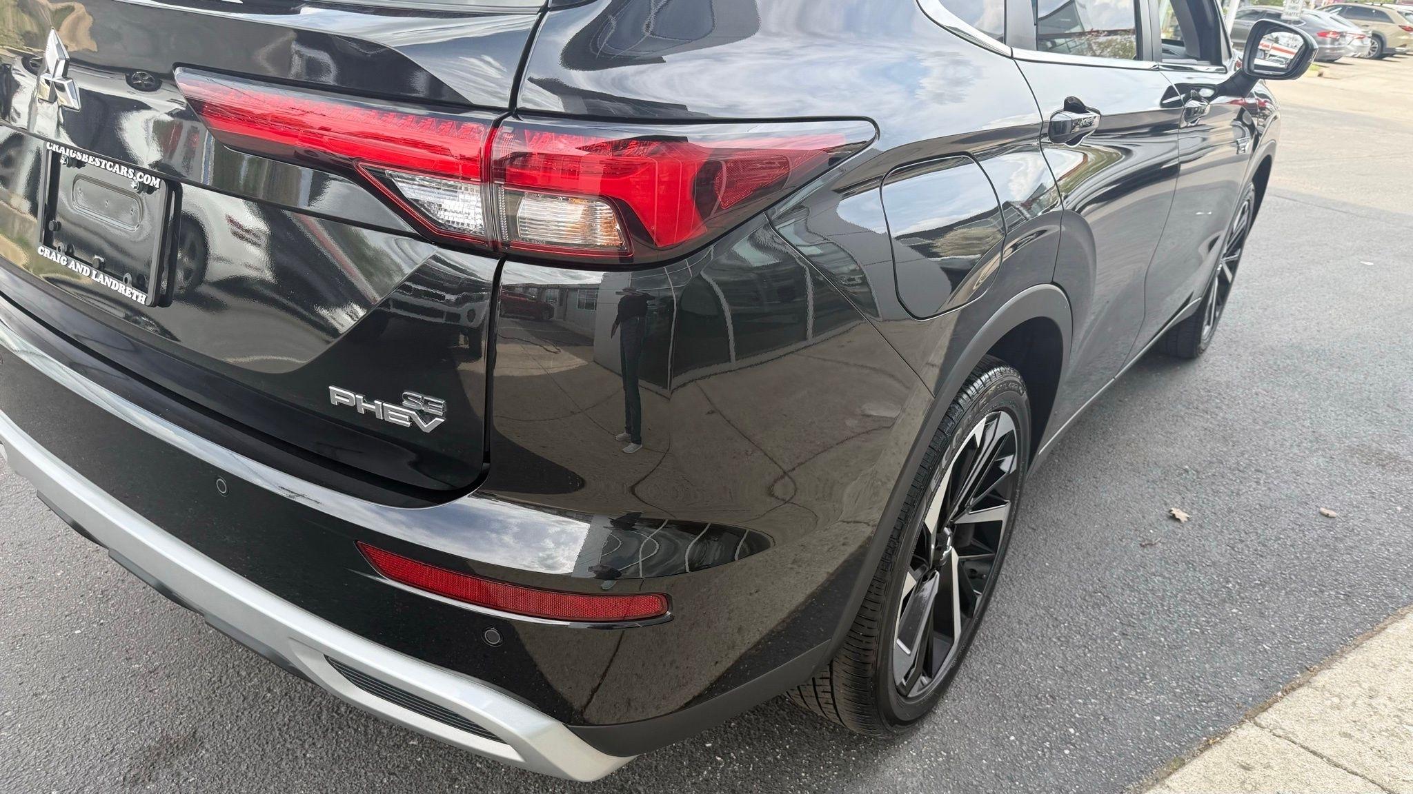 Mitsubishi Outlander PHEV  2024