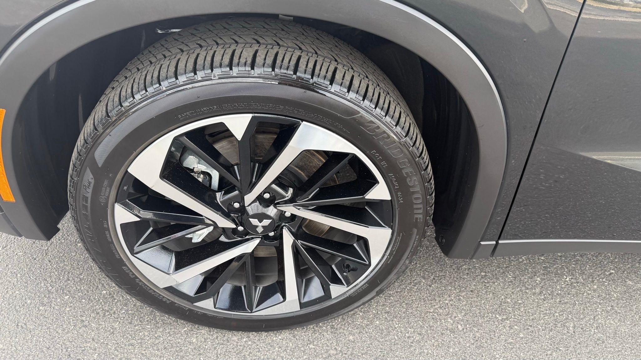 Mitsubishi Outlander PHEV  2024