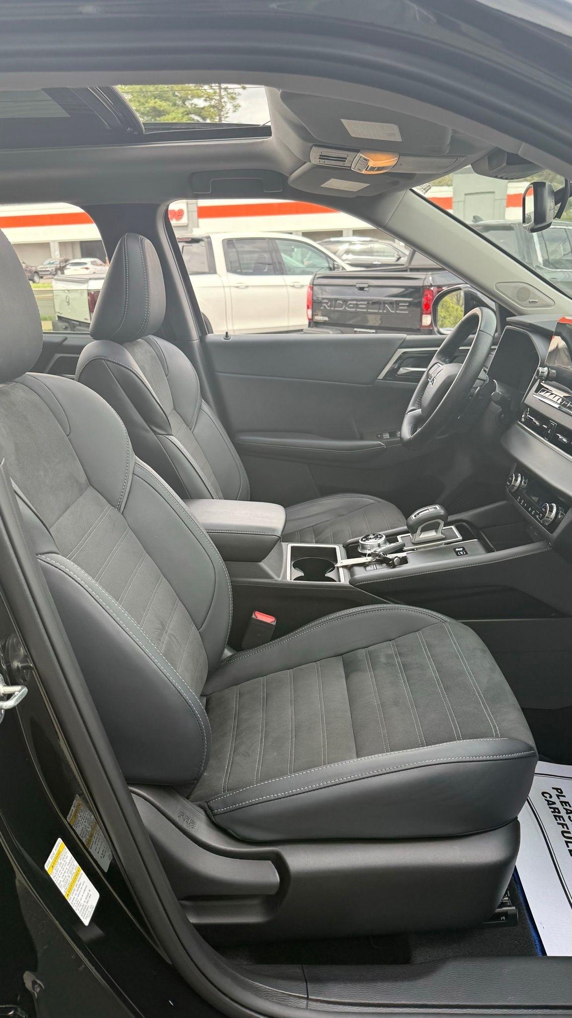 Mitsubishi Outlander PHEV  2024