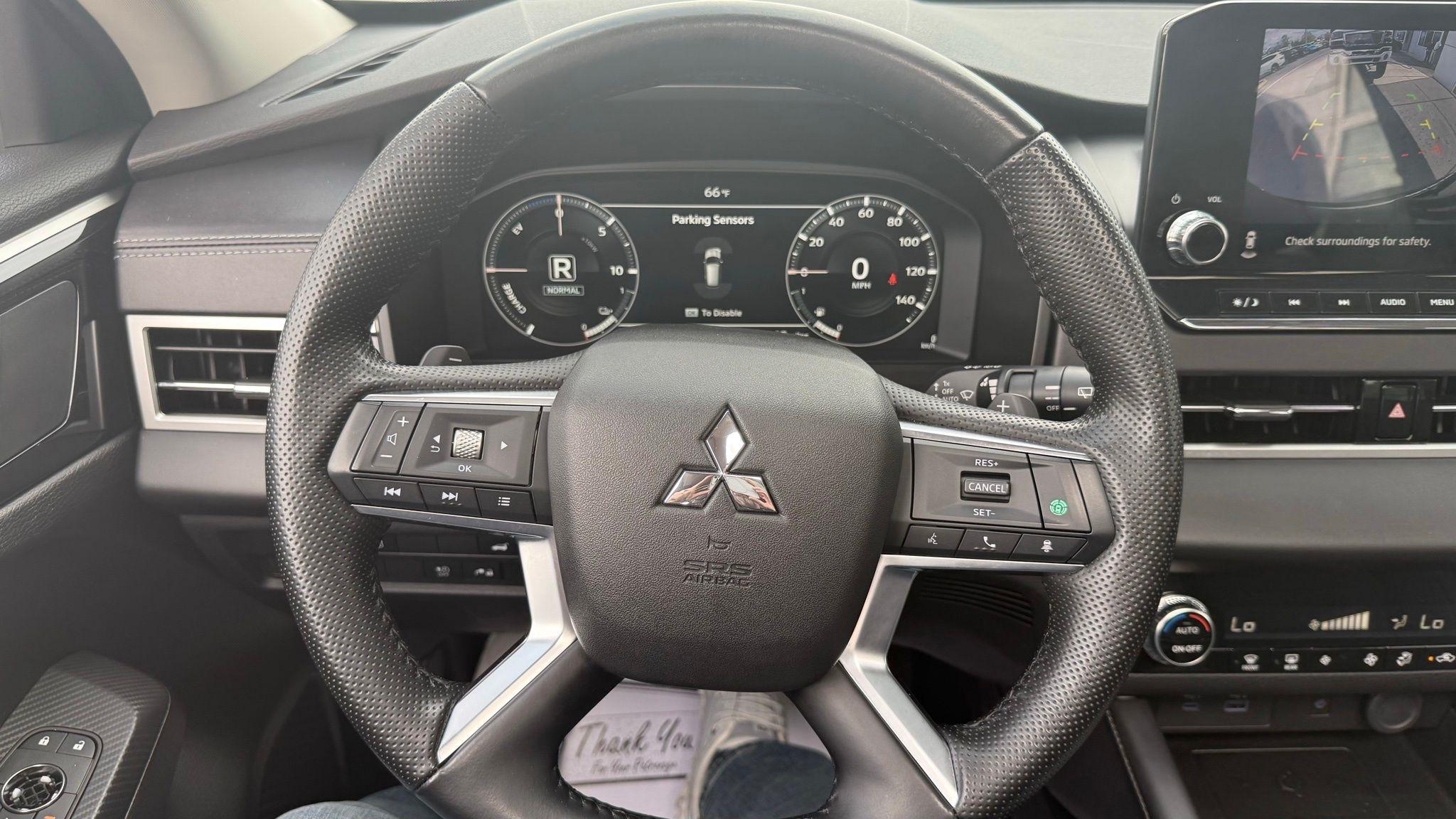 Mitsubishi Outlander PHEV  2024