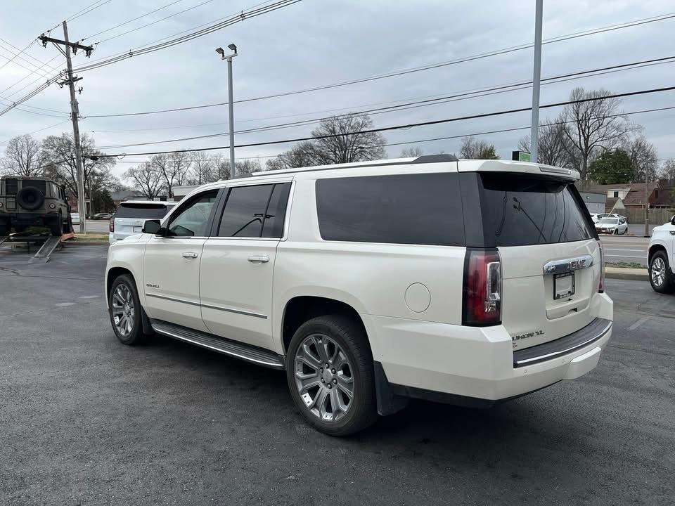 GMC Yukon Denali  2015