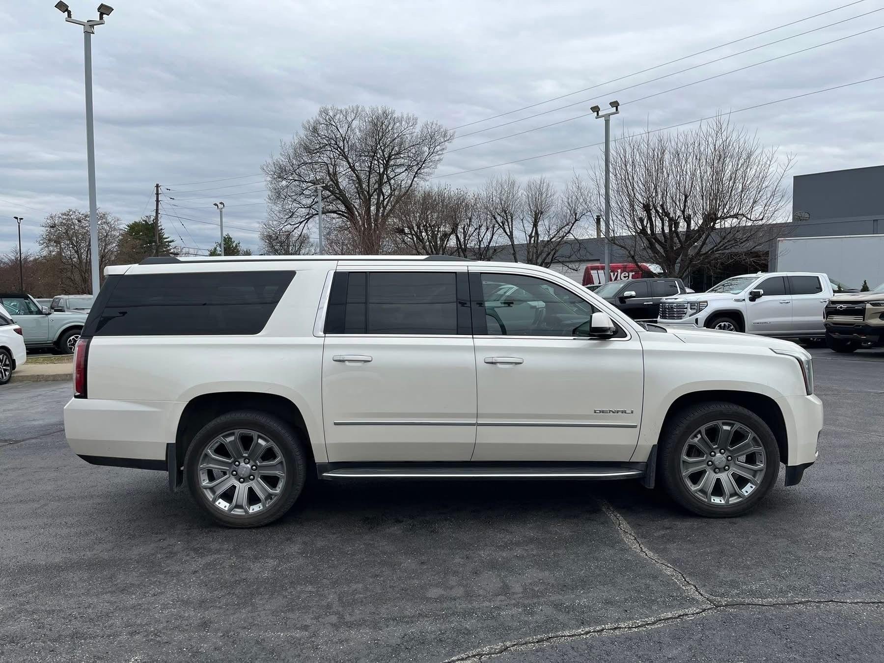 GMC Yukon Denali  2015