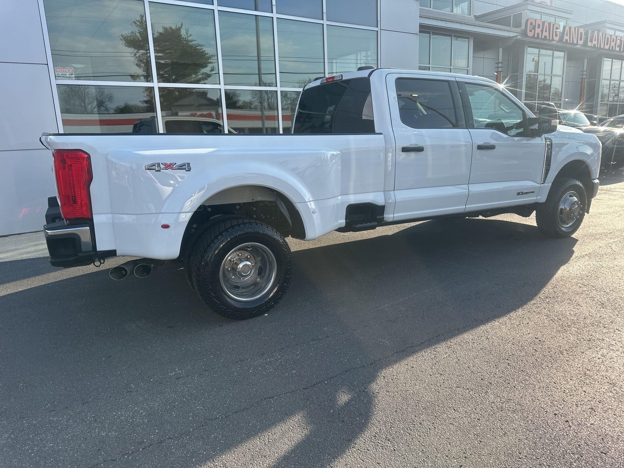 Ford F-350 SD  2023