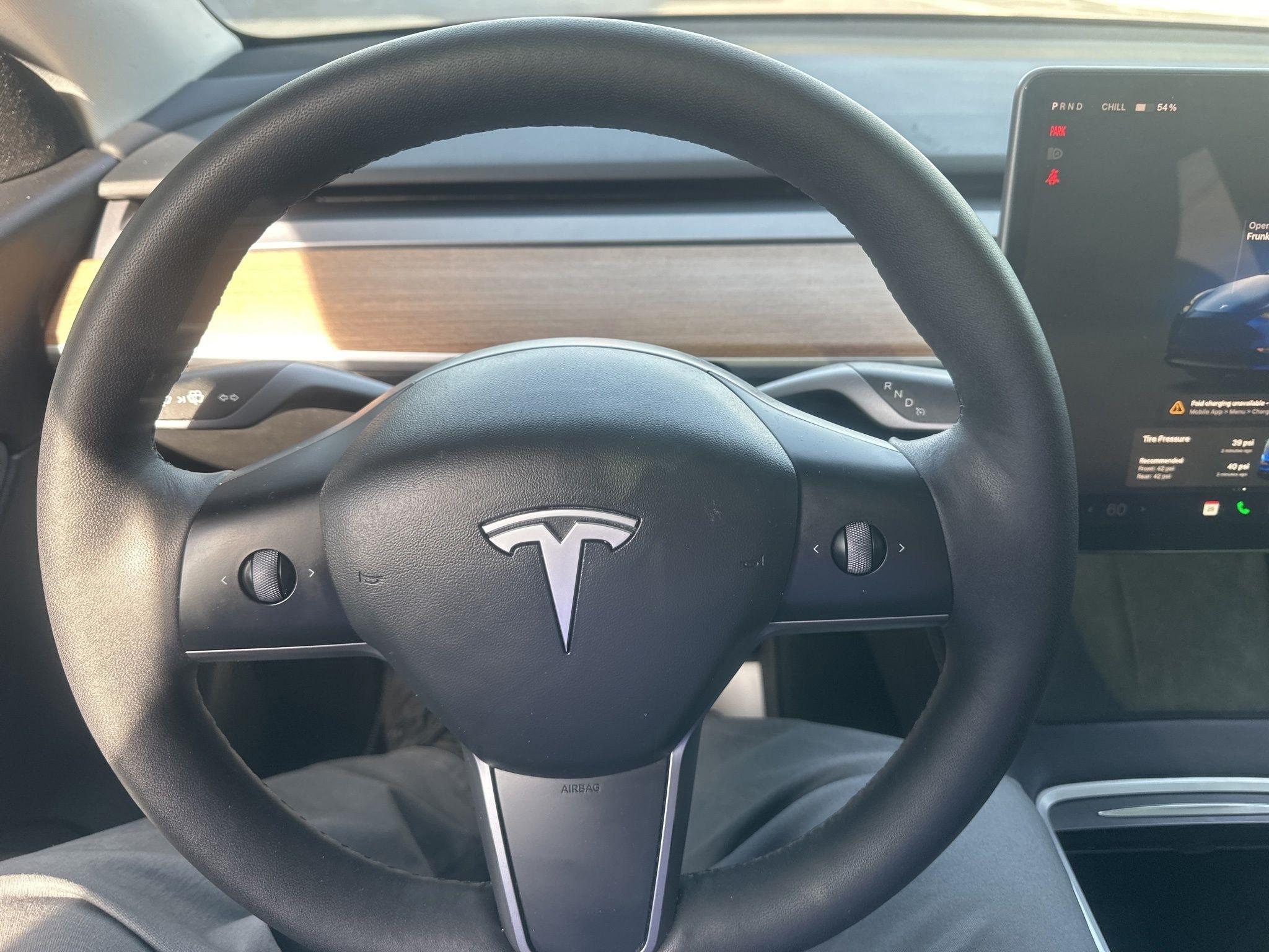 Tesla Model Y  2022