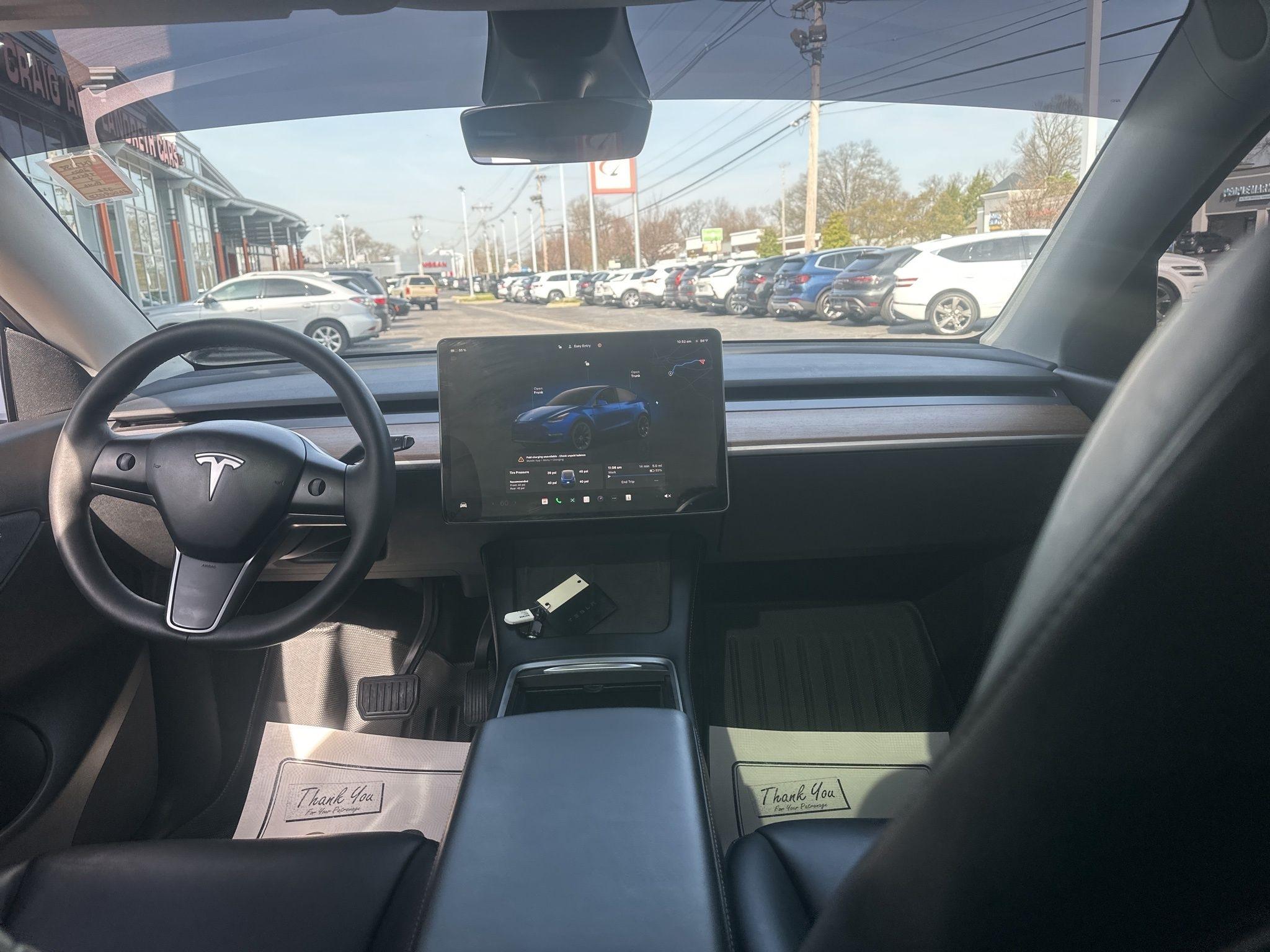 Tesla Model Y  2022