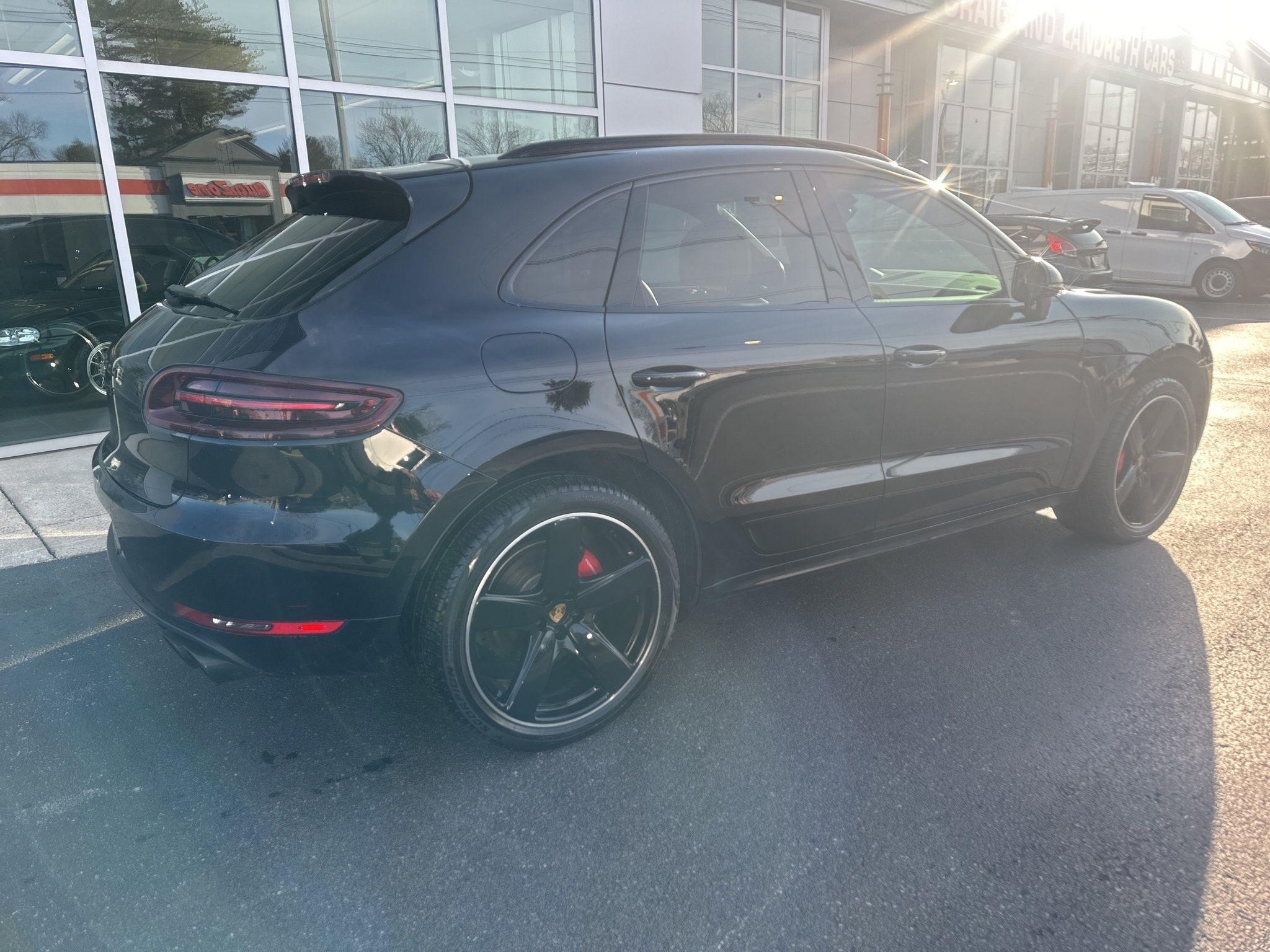 Porsche Macan  2018