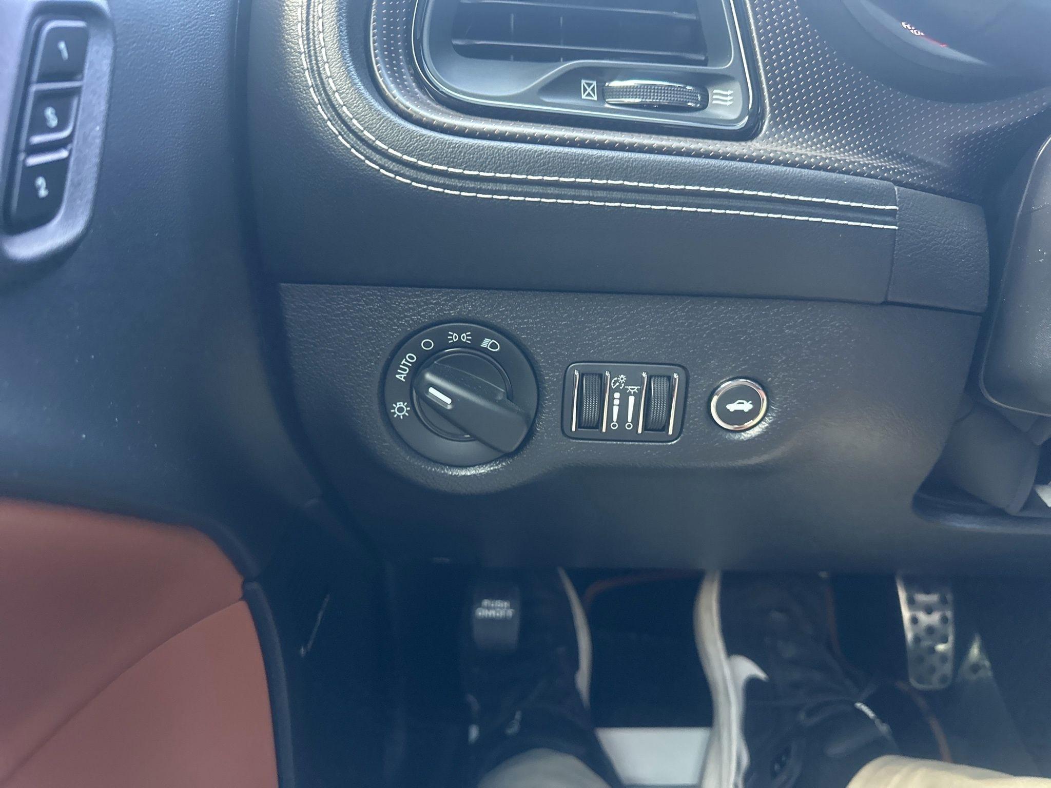 Dodge Challenger  2023