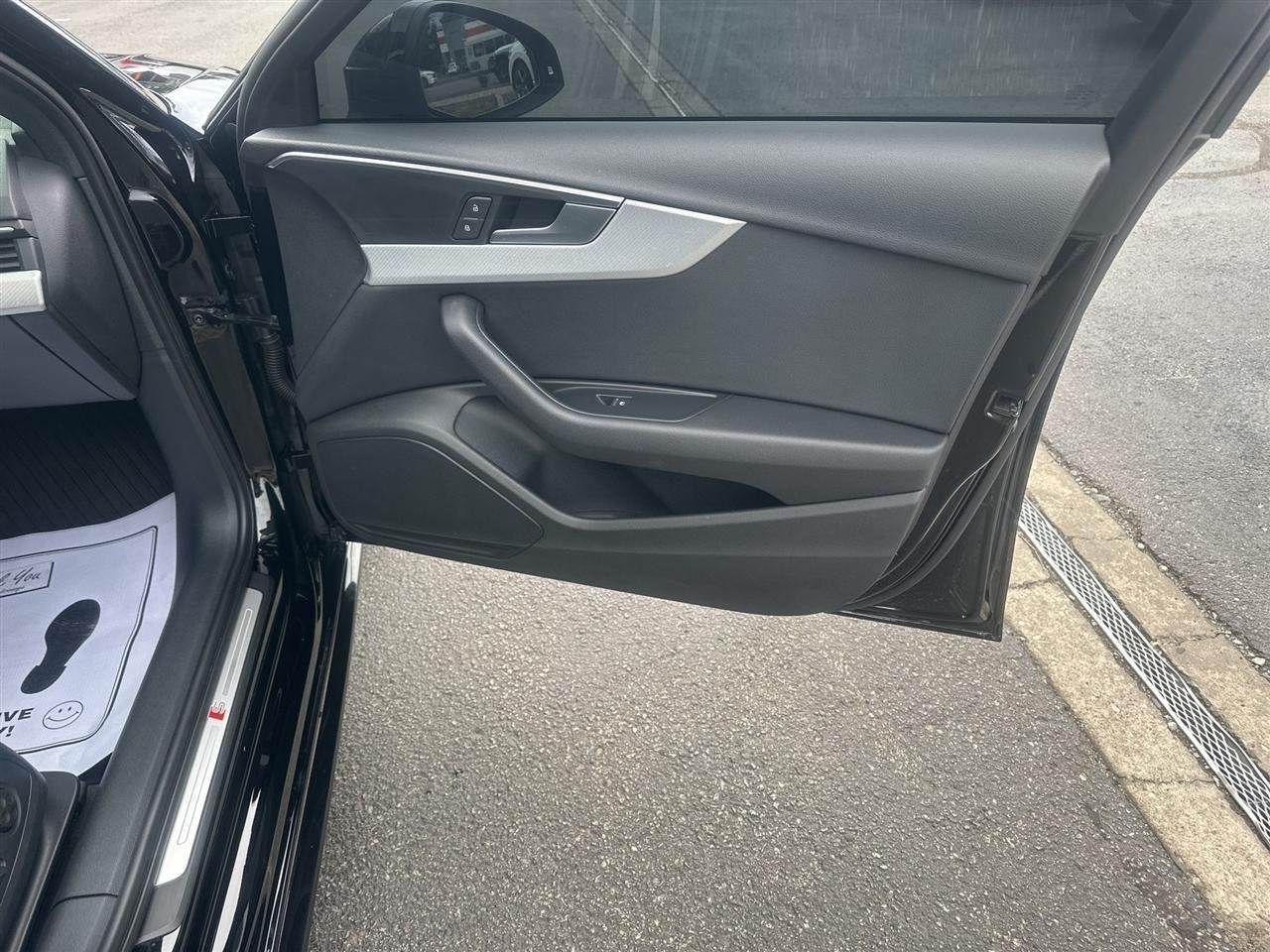 Audi A4  2019
