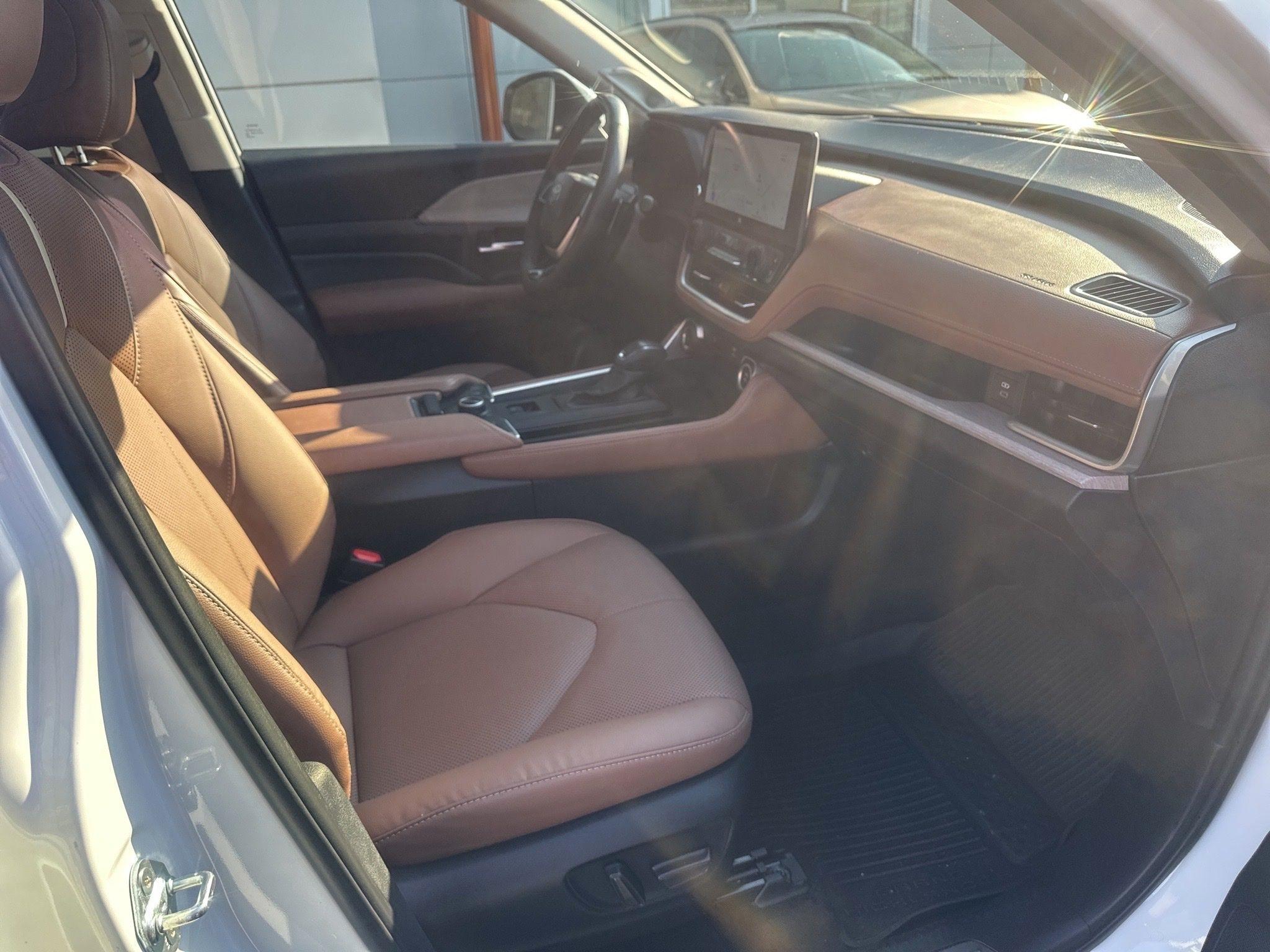 Toyota Grand Highlander  2025