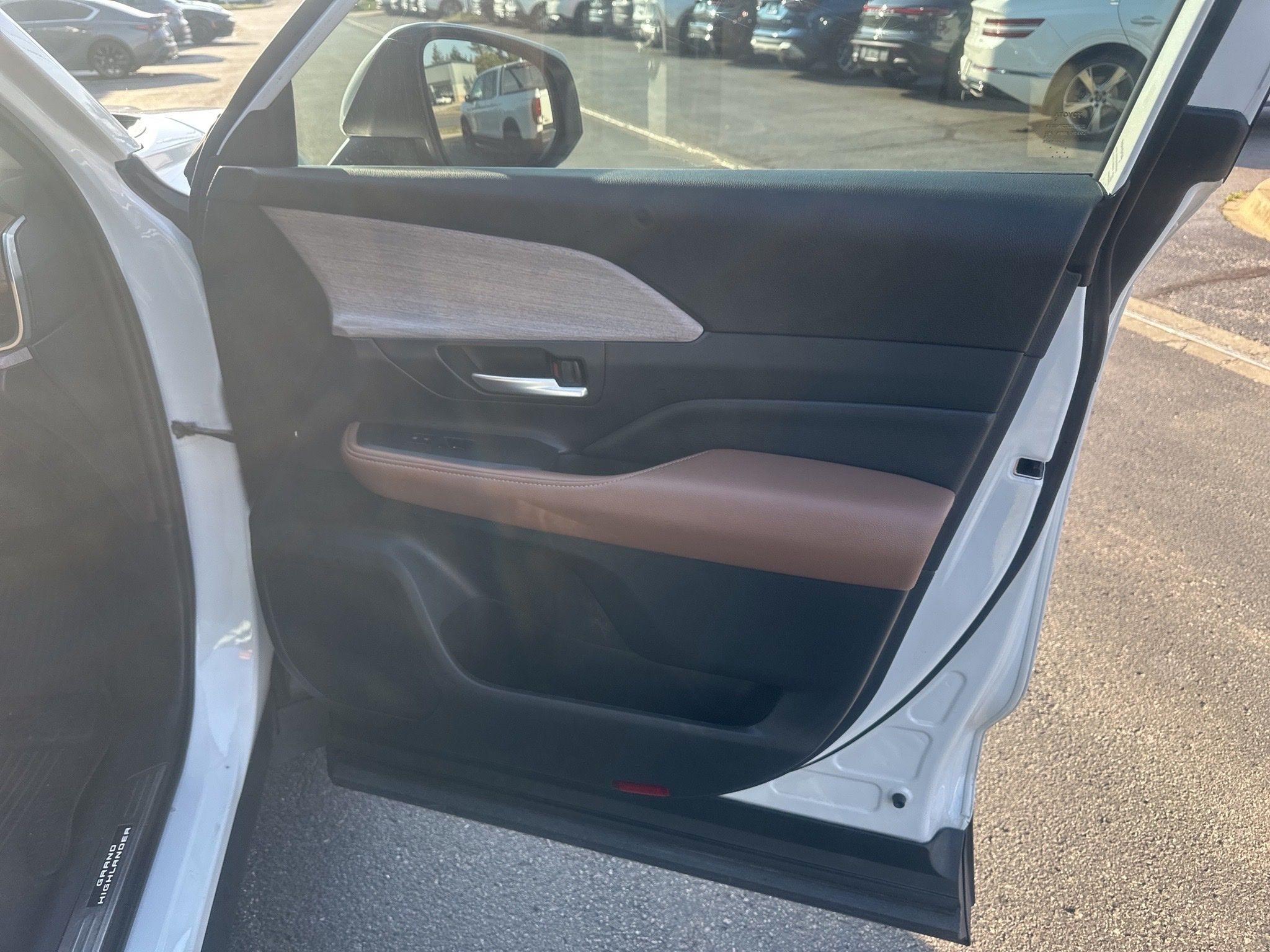 Toyota Grand Highlander  2025